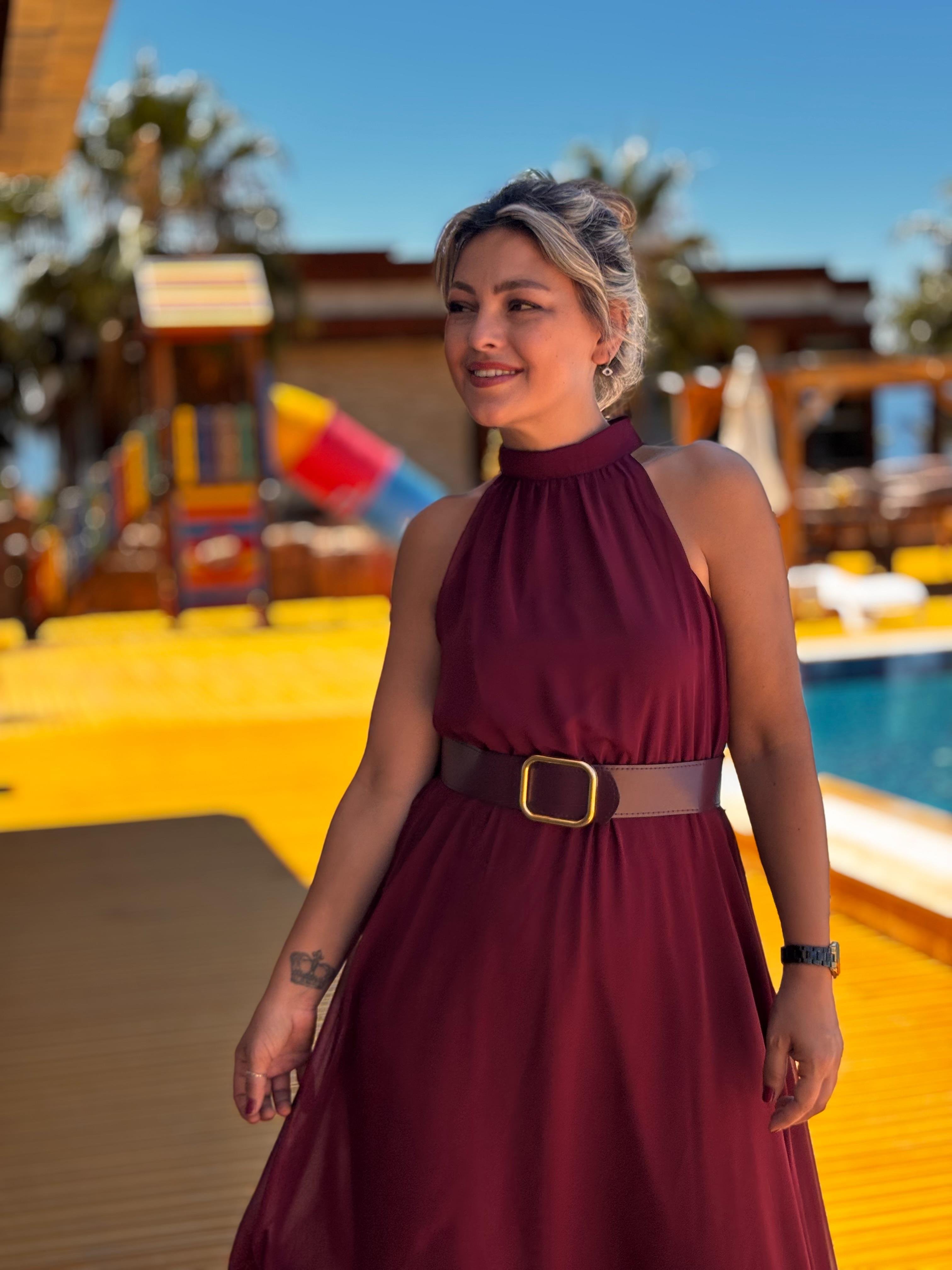 Halter Yaka Bordo Şifon Elbise