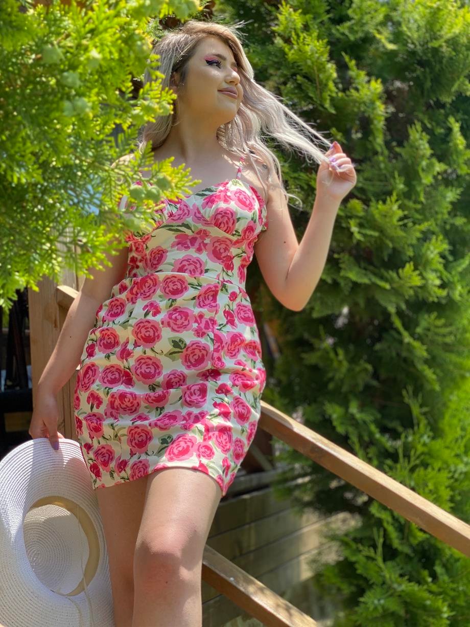 İp Askılı Pembe Elbise