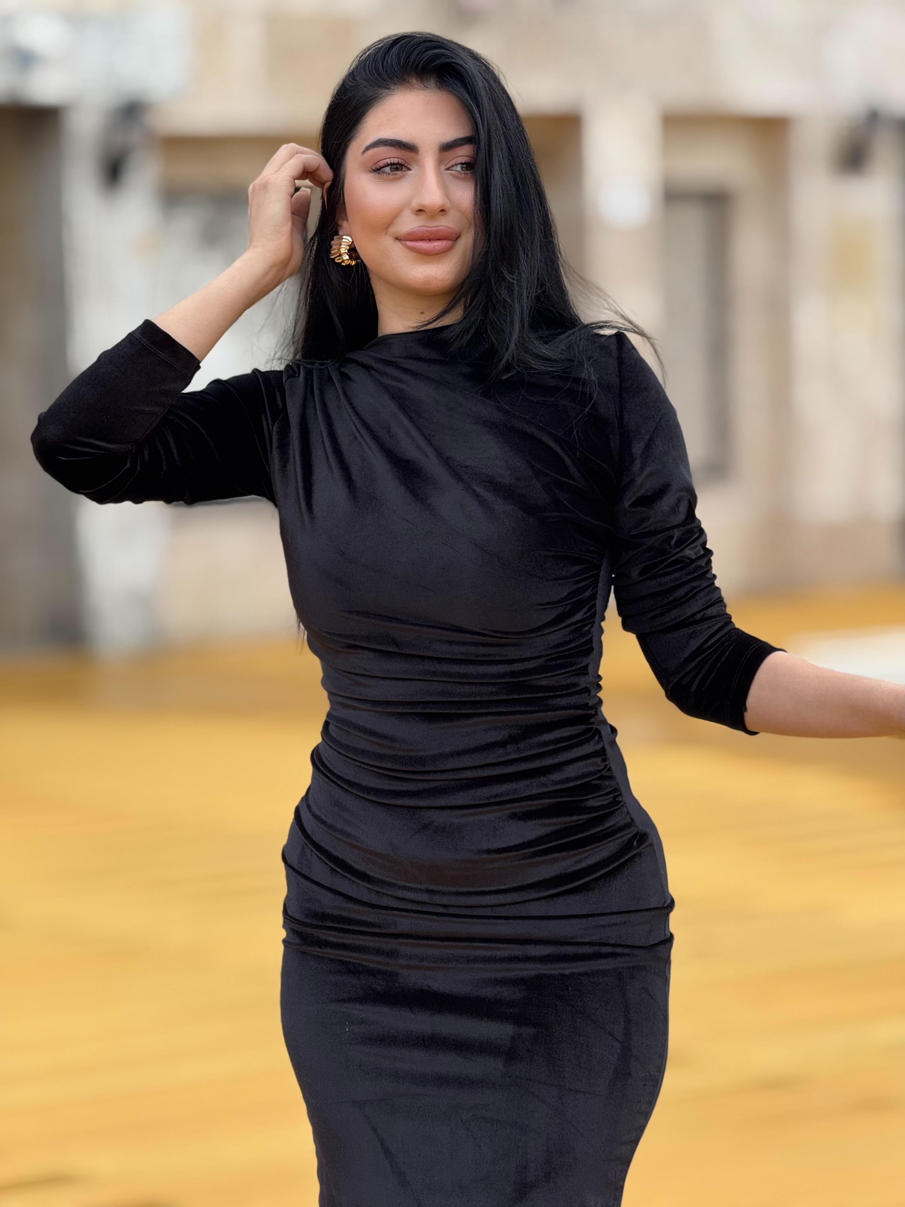 Kadife Siyah Elbise