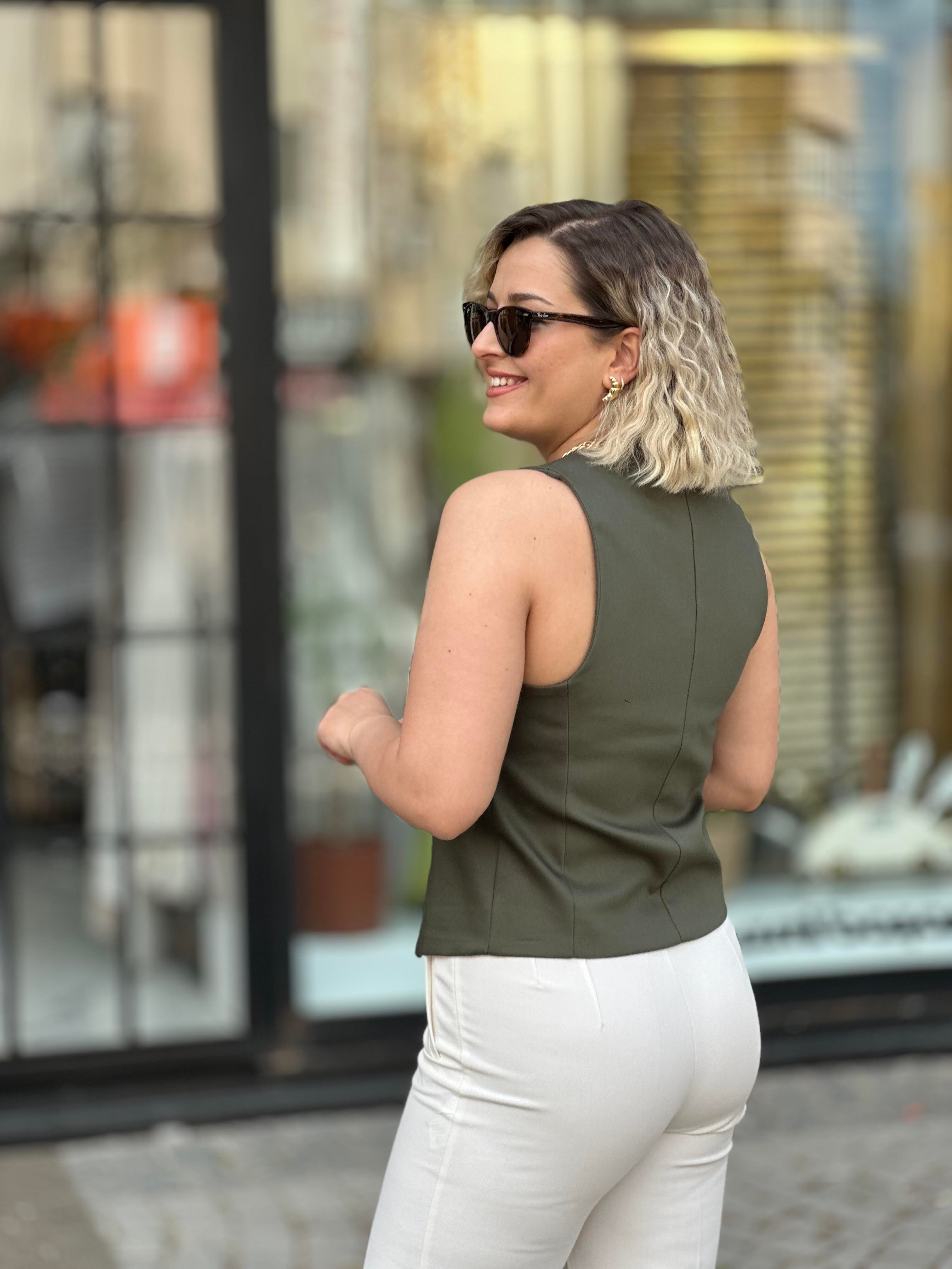 Karol Haki Yelek