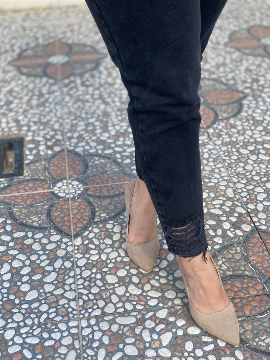Karol Paça Detaylı Mom Jean