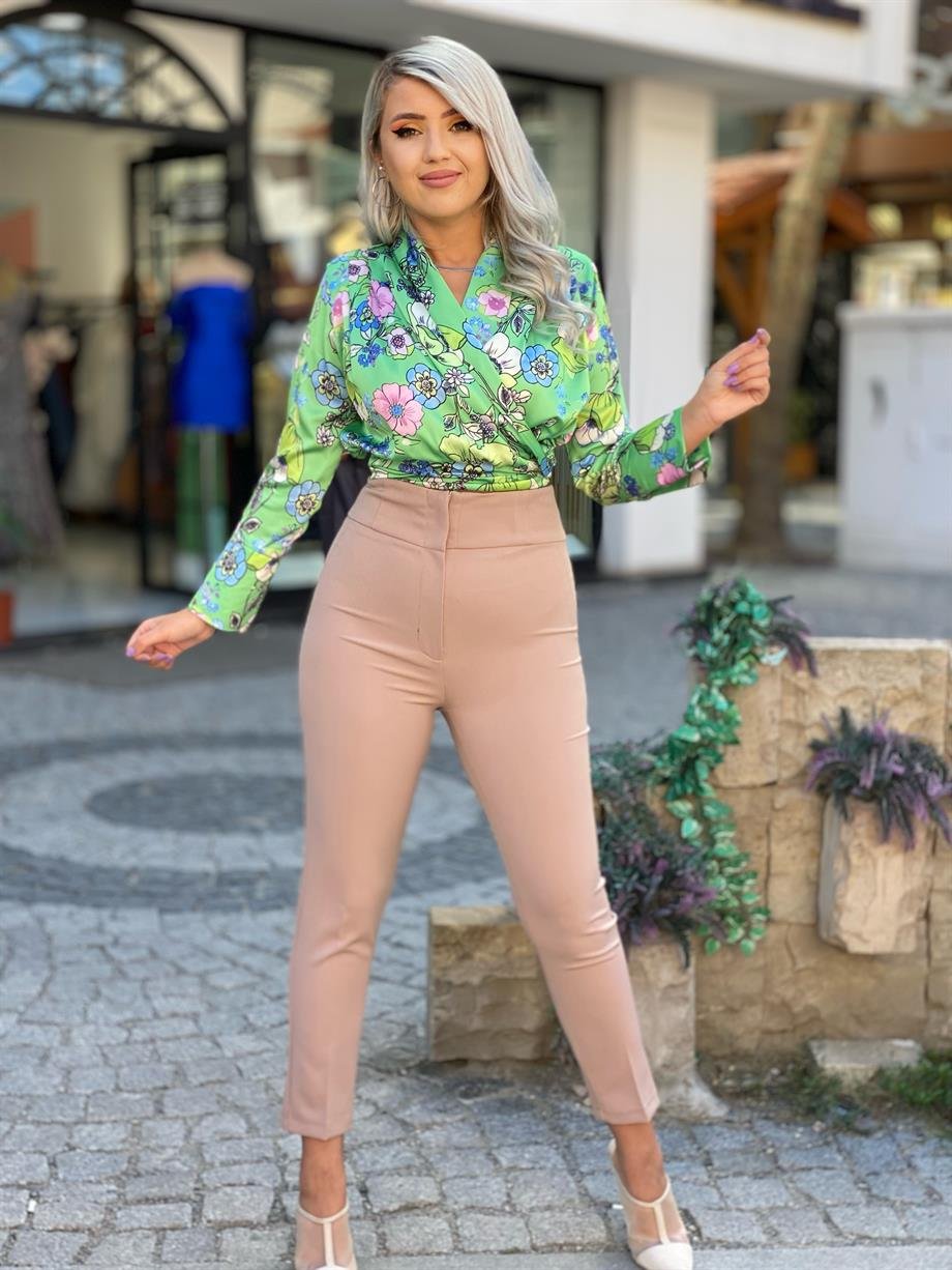 Korseli Ultra Yüksek Bel Dar Paça Bej Pantalon