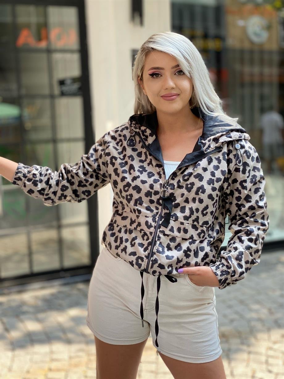 Leopar Desen Bej Yağmurluk 