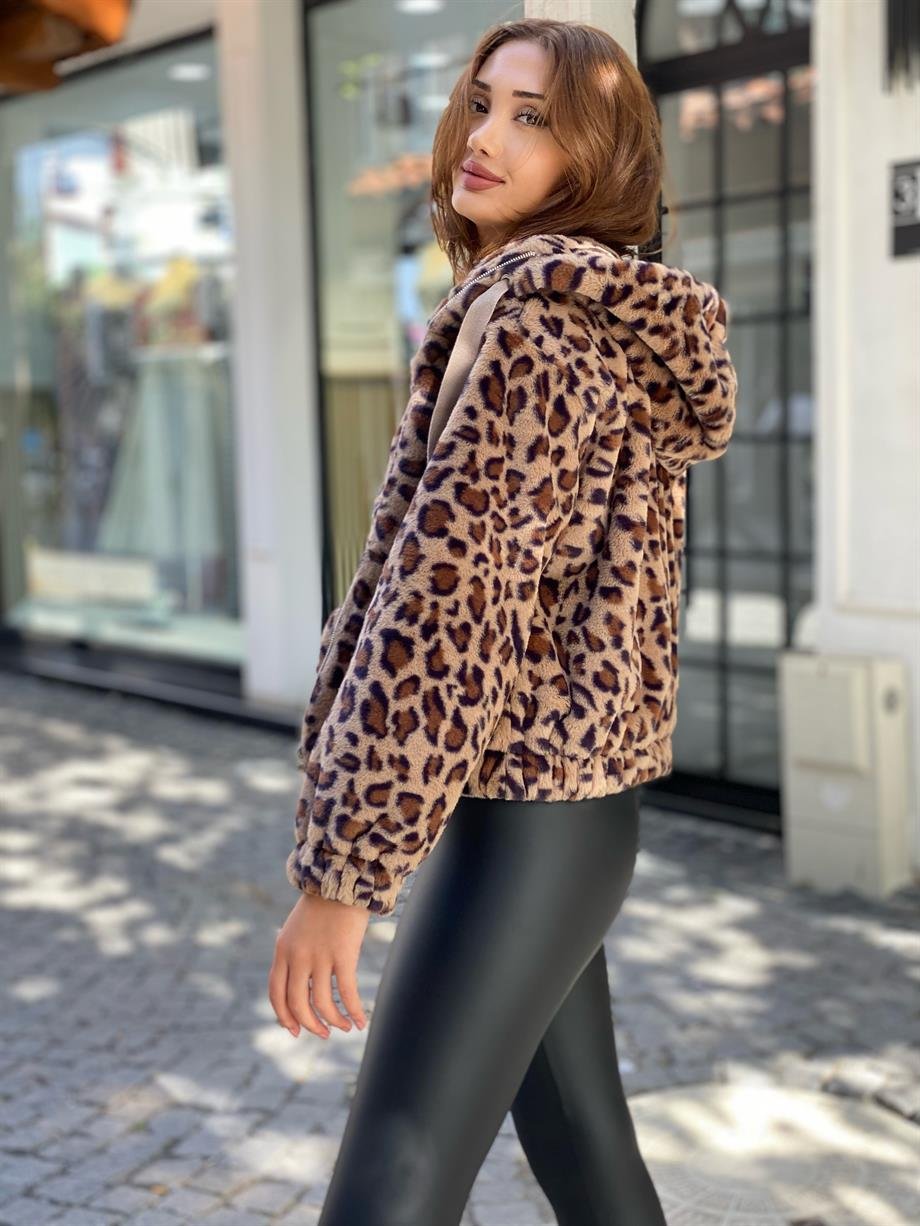 Leopar Kapüşonlu Kürk