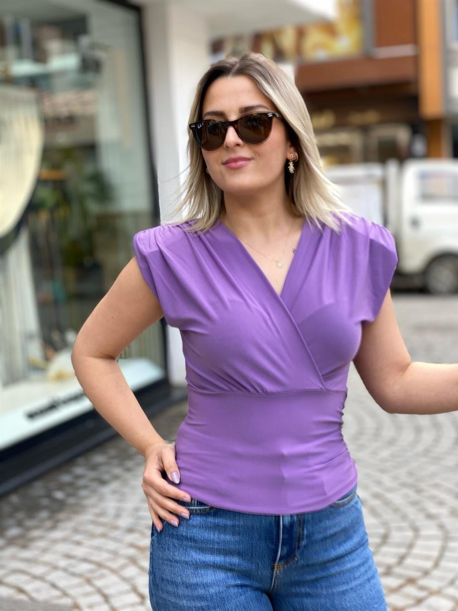 Mor Omuz Vatkalı Bluz