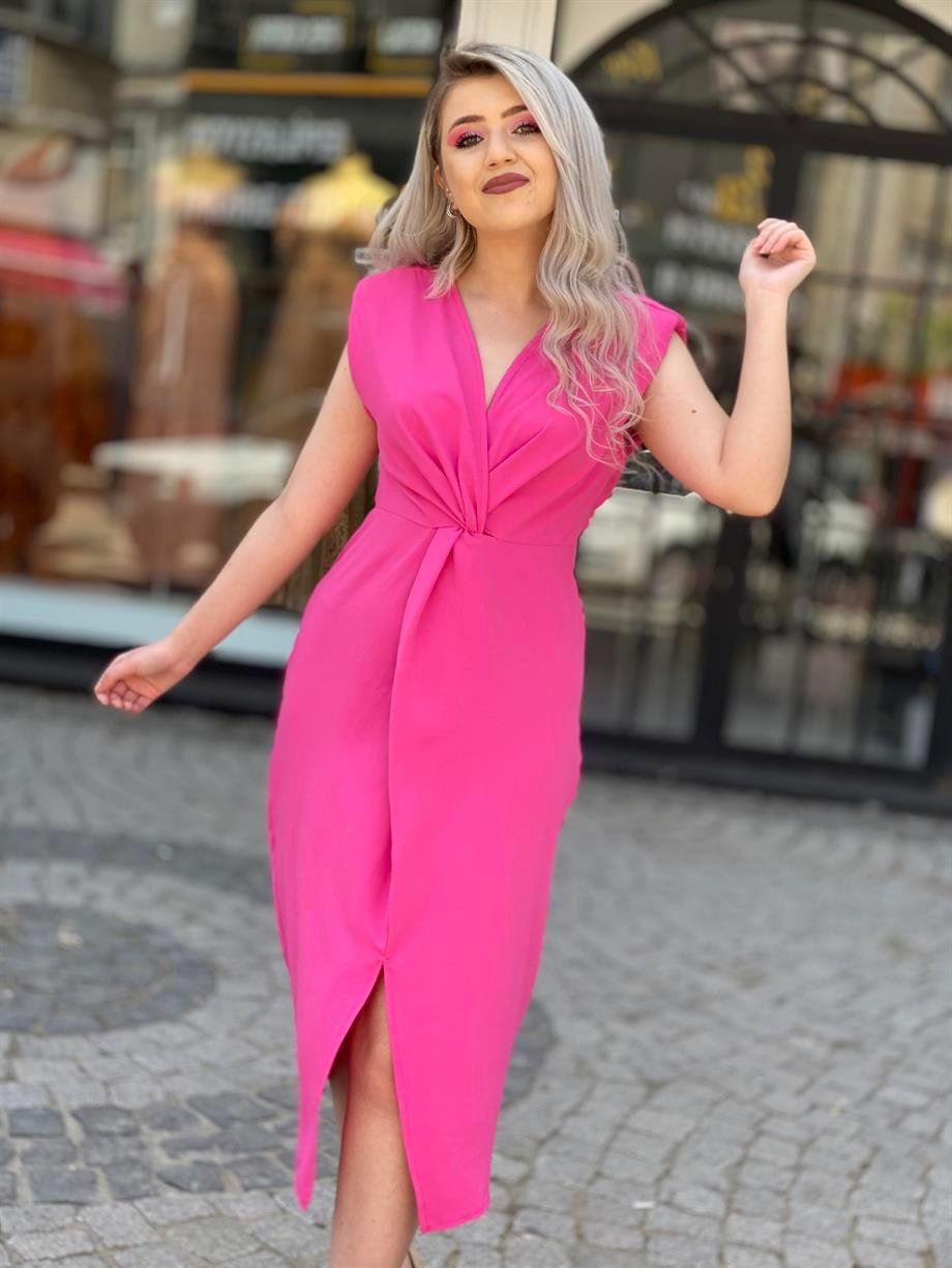 Pembe Vatkalı Önden Düğümlü Elbise