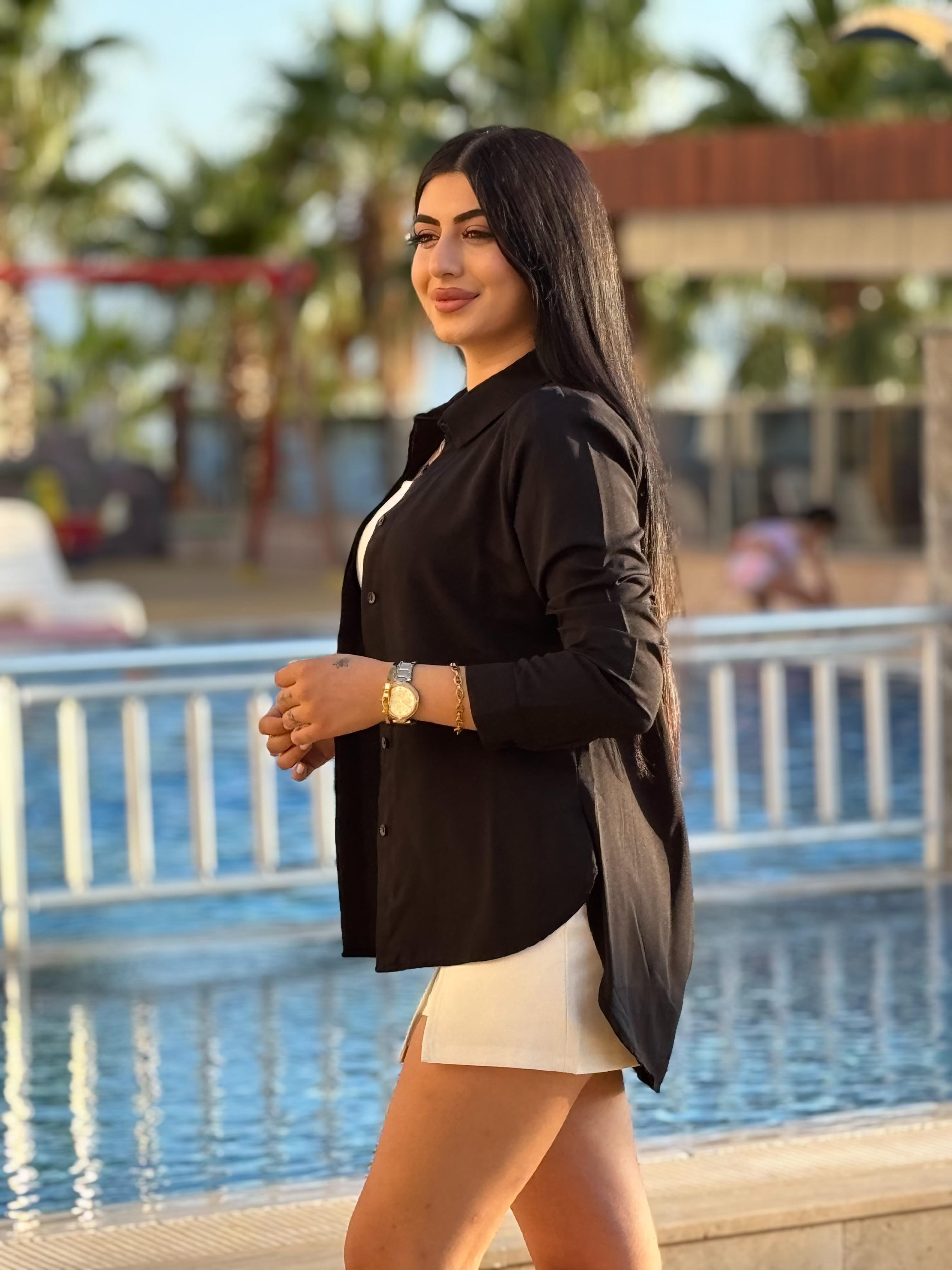 Poplin Yırtmaçlı Gömlek Siyah