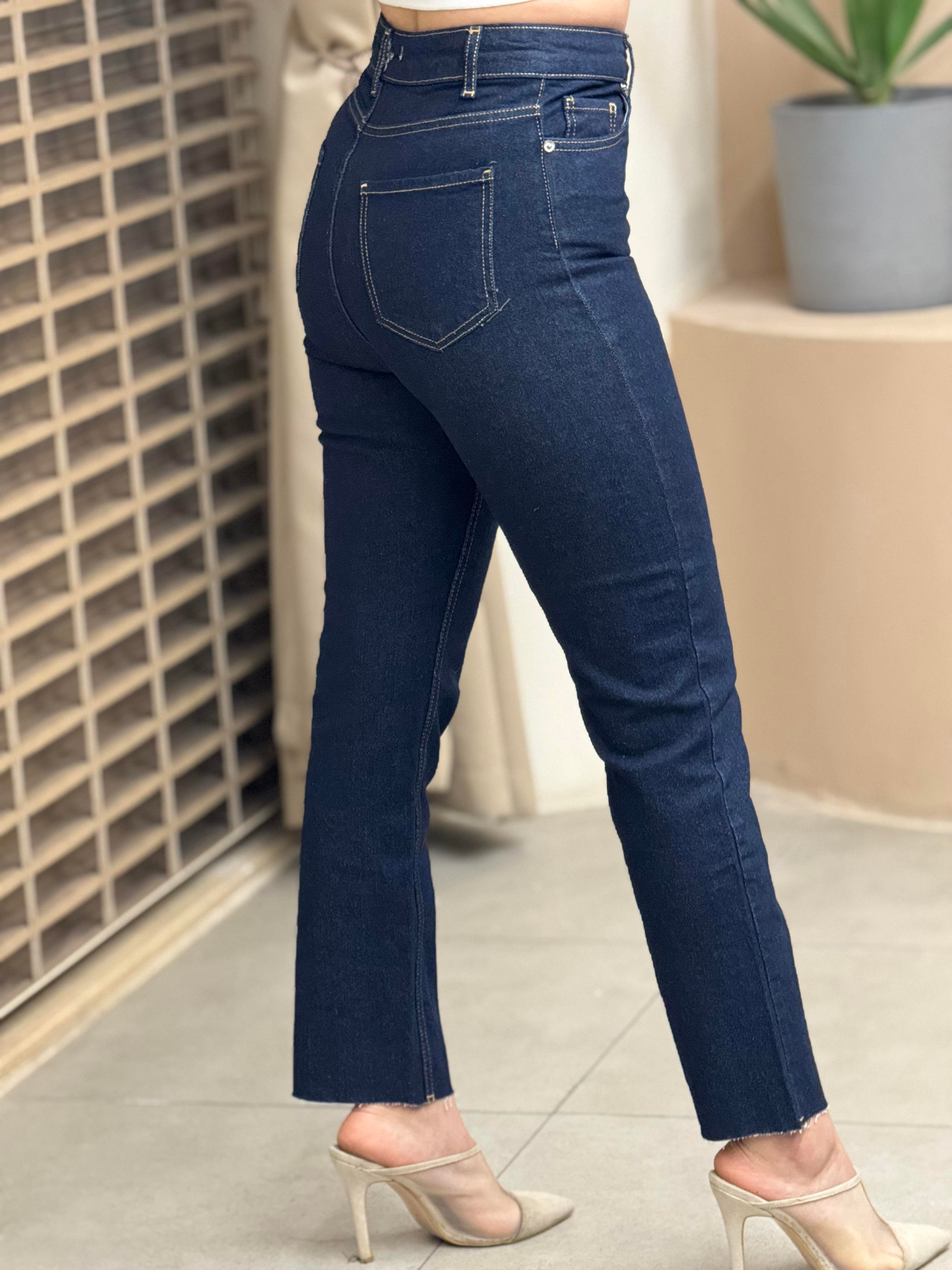 Premium Kalite Paçası Kesik Boyfit Jean Lacivert