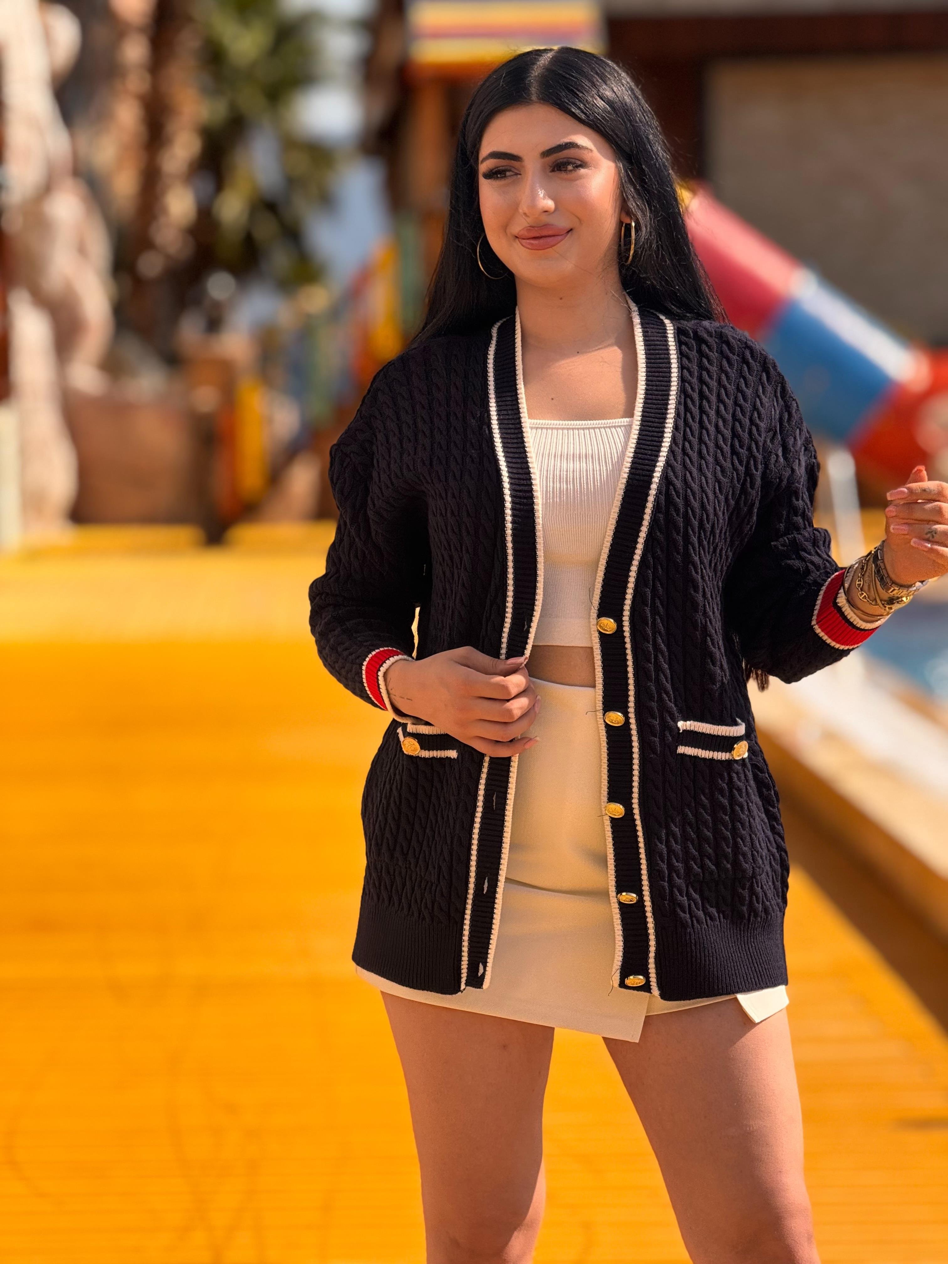 Saç Örgü Düğmeli Lacivert Hırka
