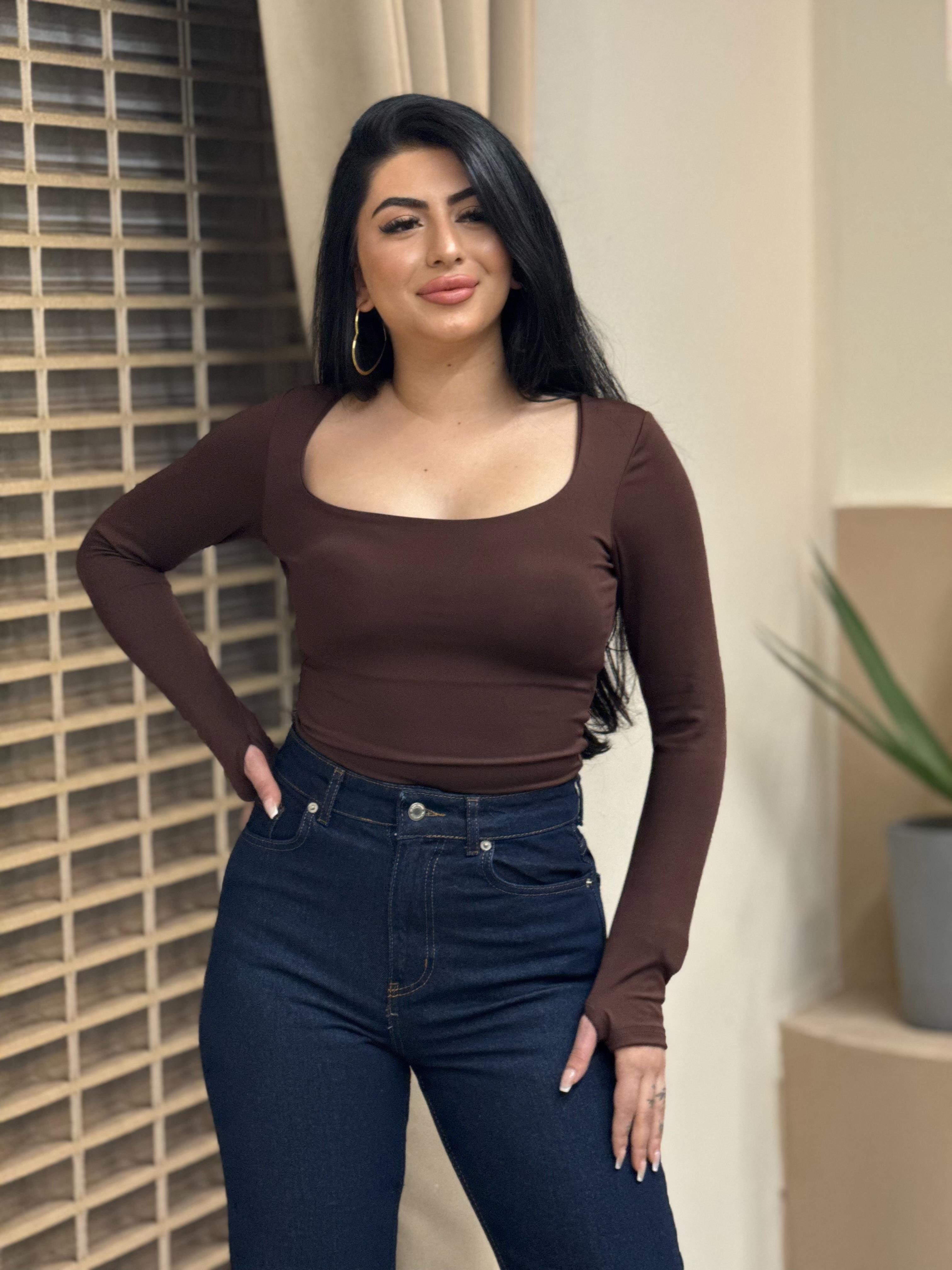 Sandık Yaka Kahve Bluz 