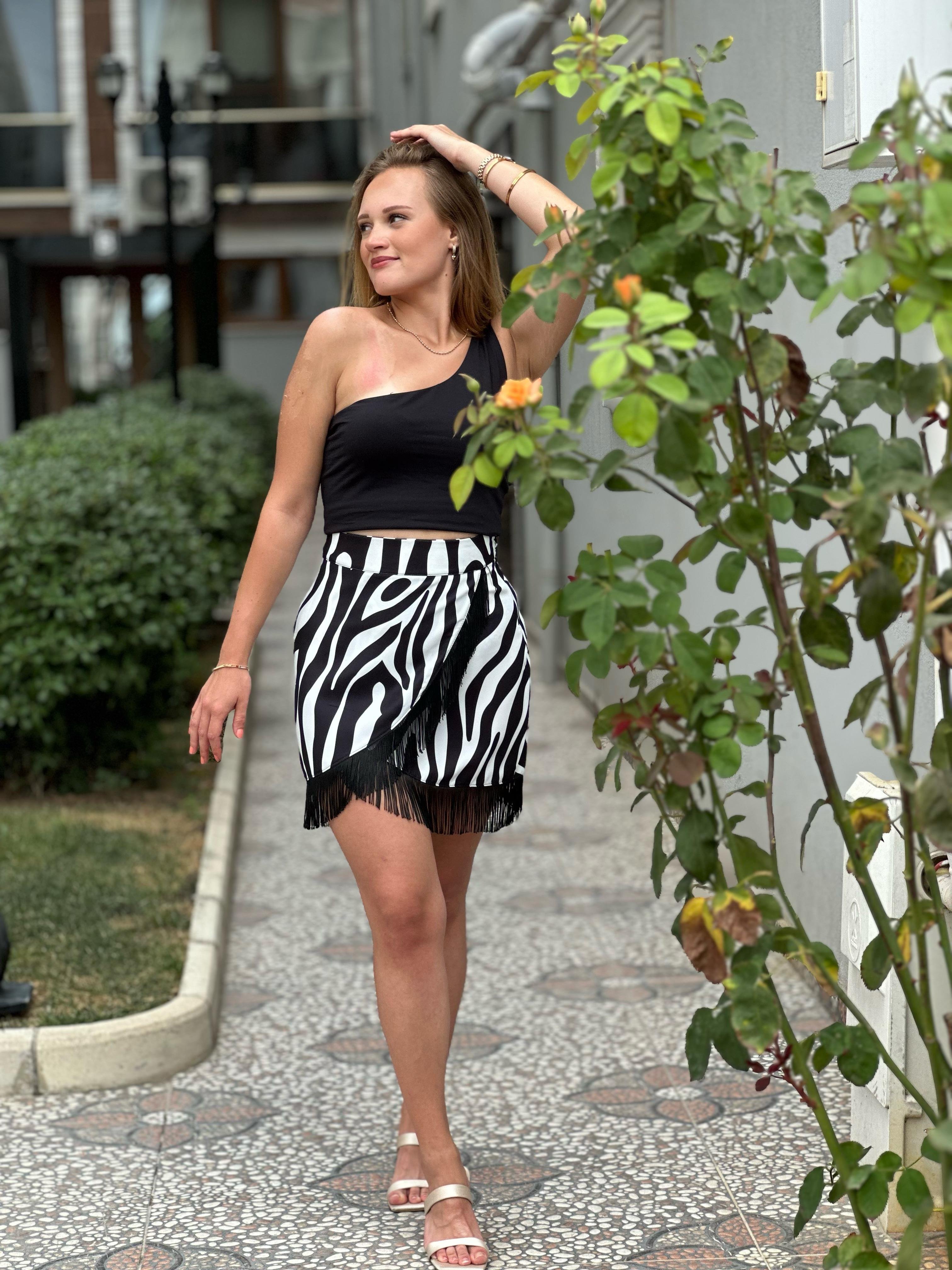 Saten Püsküllü Zebra Etek