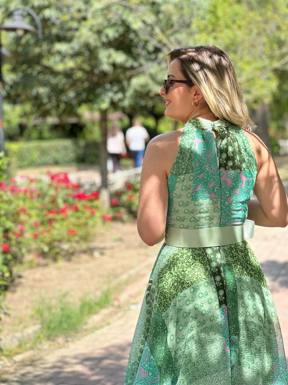 Şifon Halter Yaka Su Yeşili Elbise