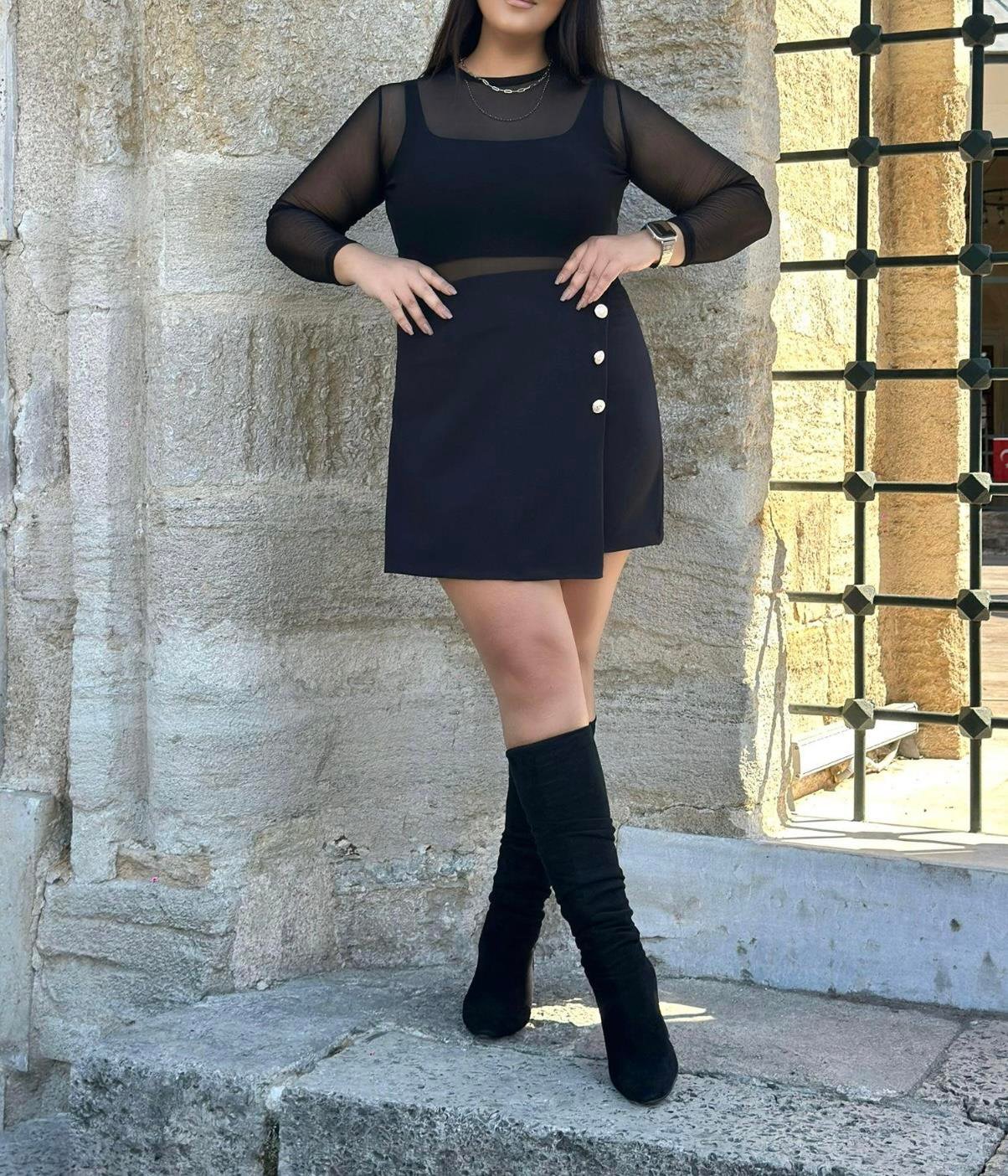 Siyah Gold Düğmeli Şort Etek