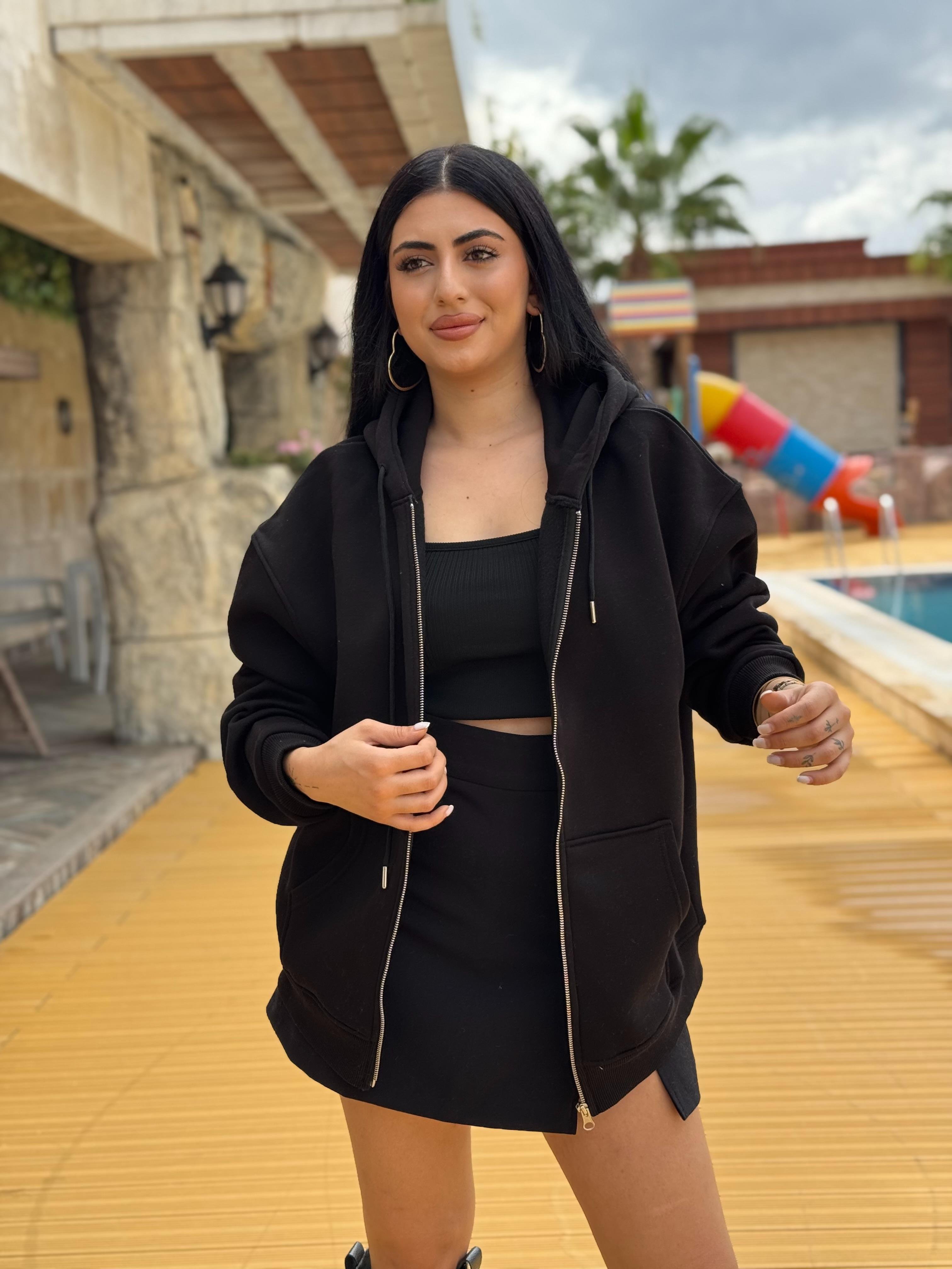Siyah Kapüşonlu Hırka