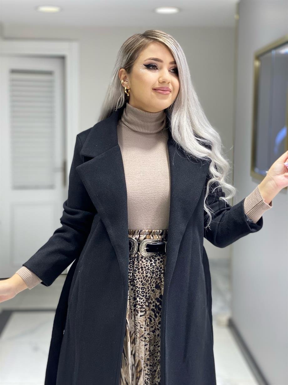 Siyah Kaşe Kaban