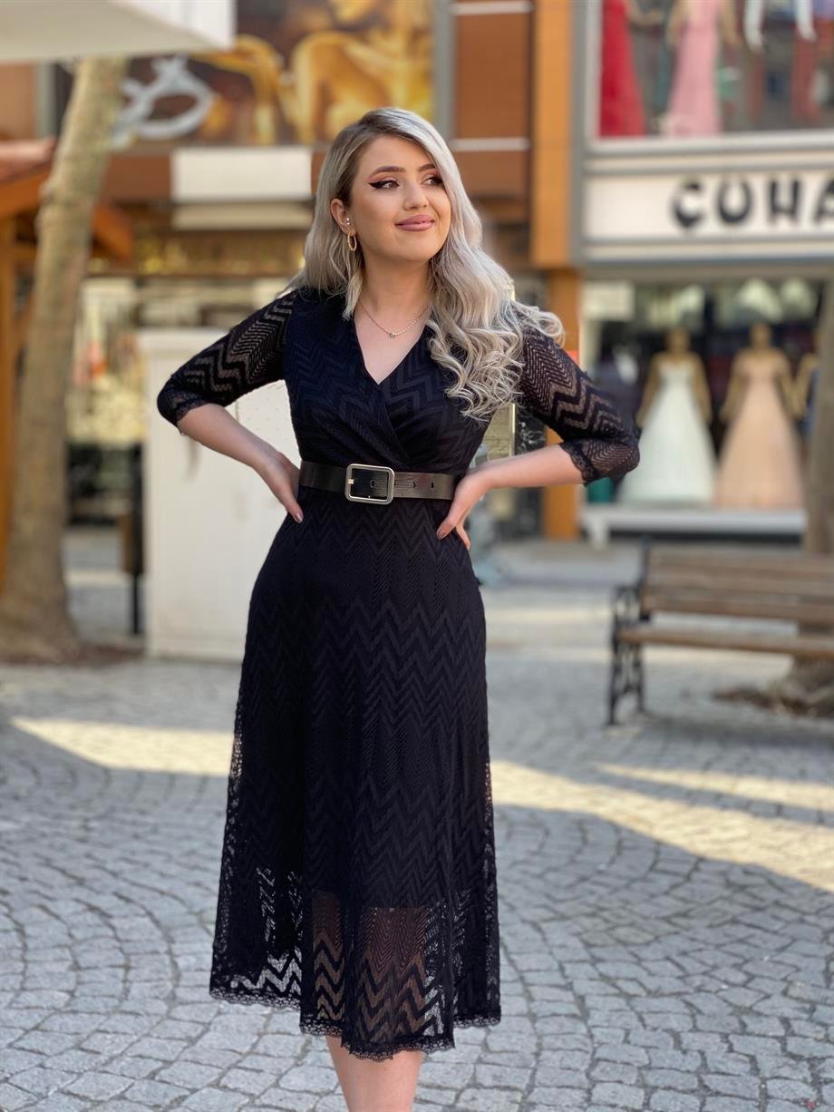 Siyah Kruvaze Yaka Dantel Elbise