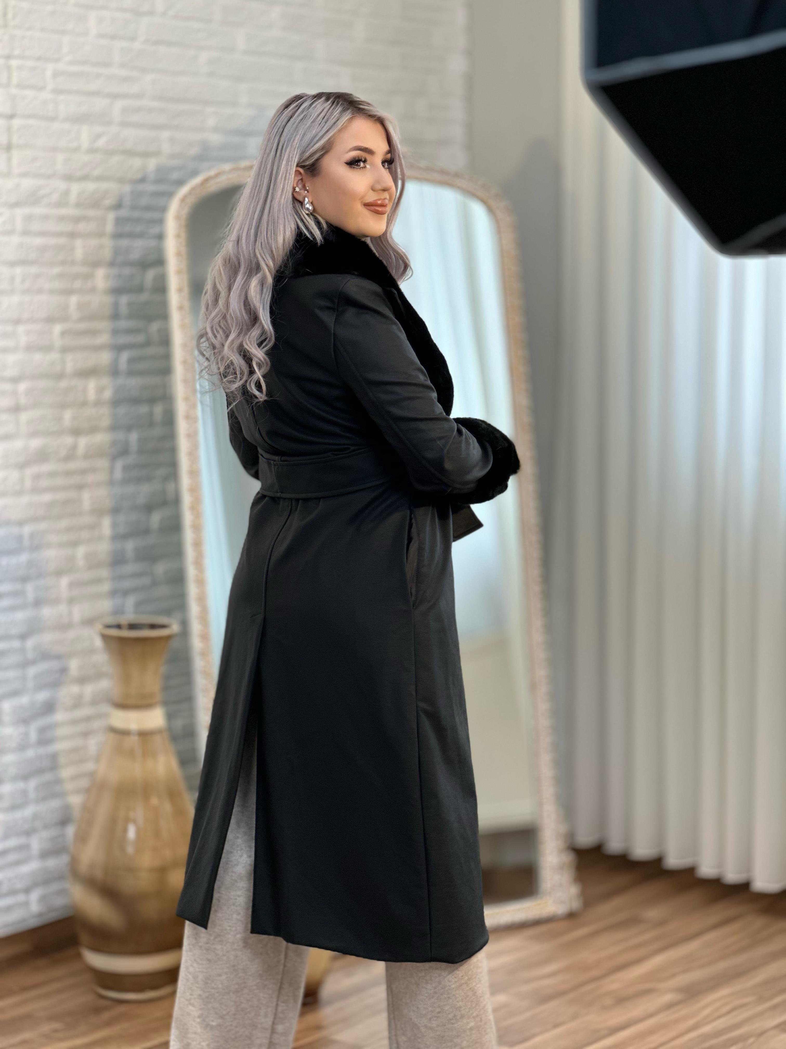 Siyah Kürklü Deri Ceket