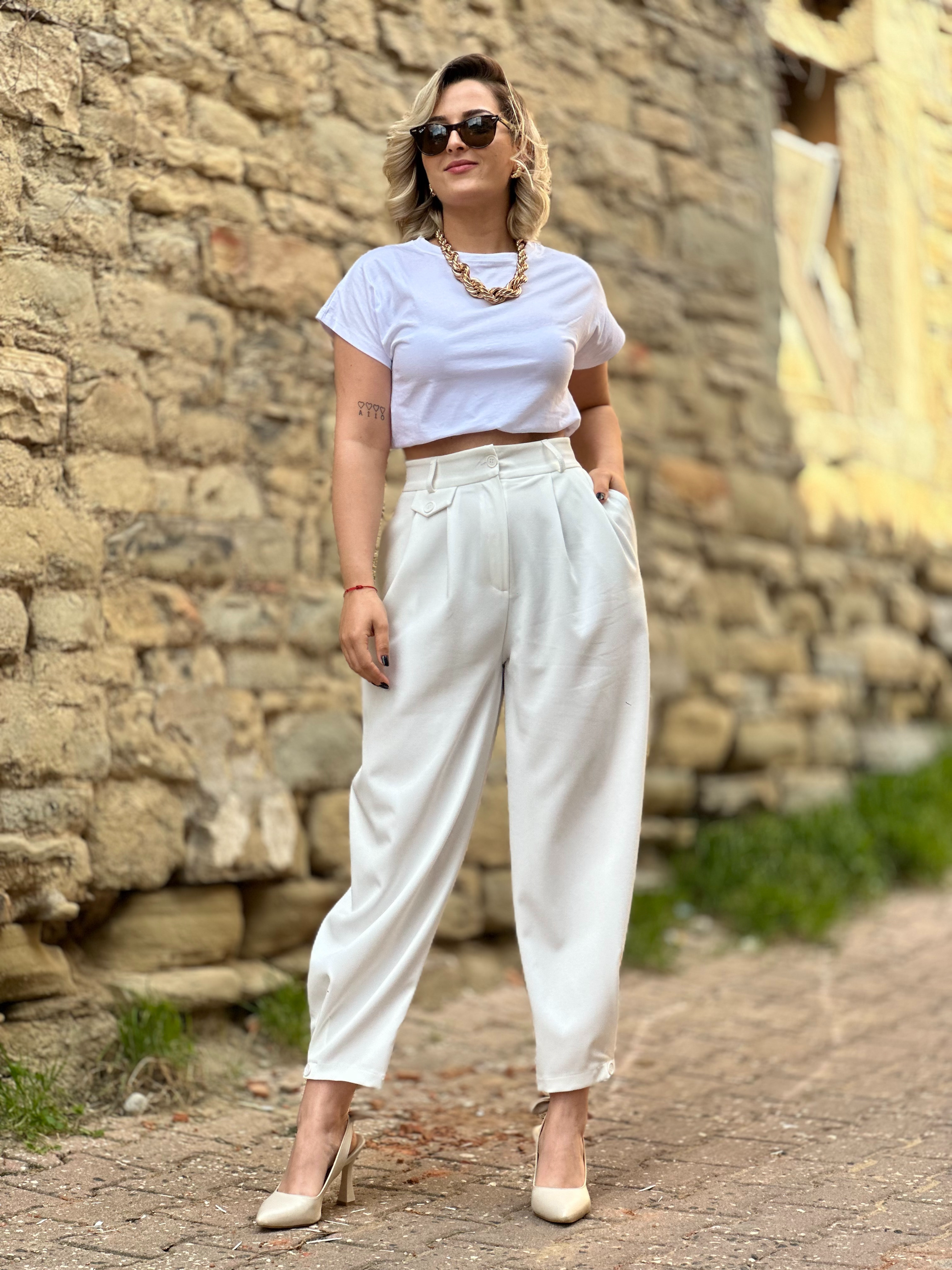 Siyah Paça Düğmeli Havuç Pantalon