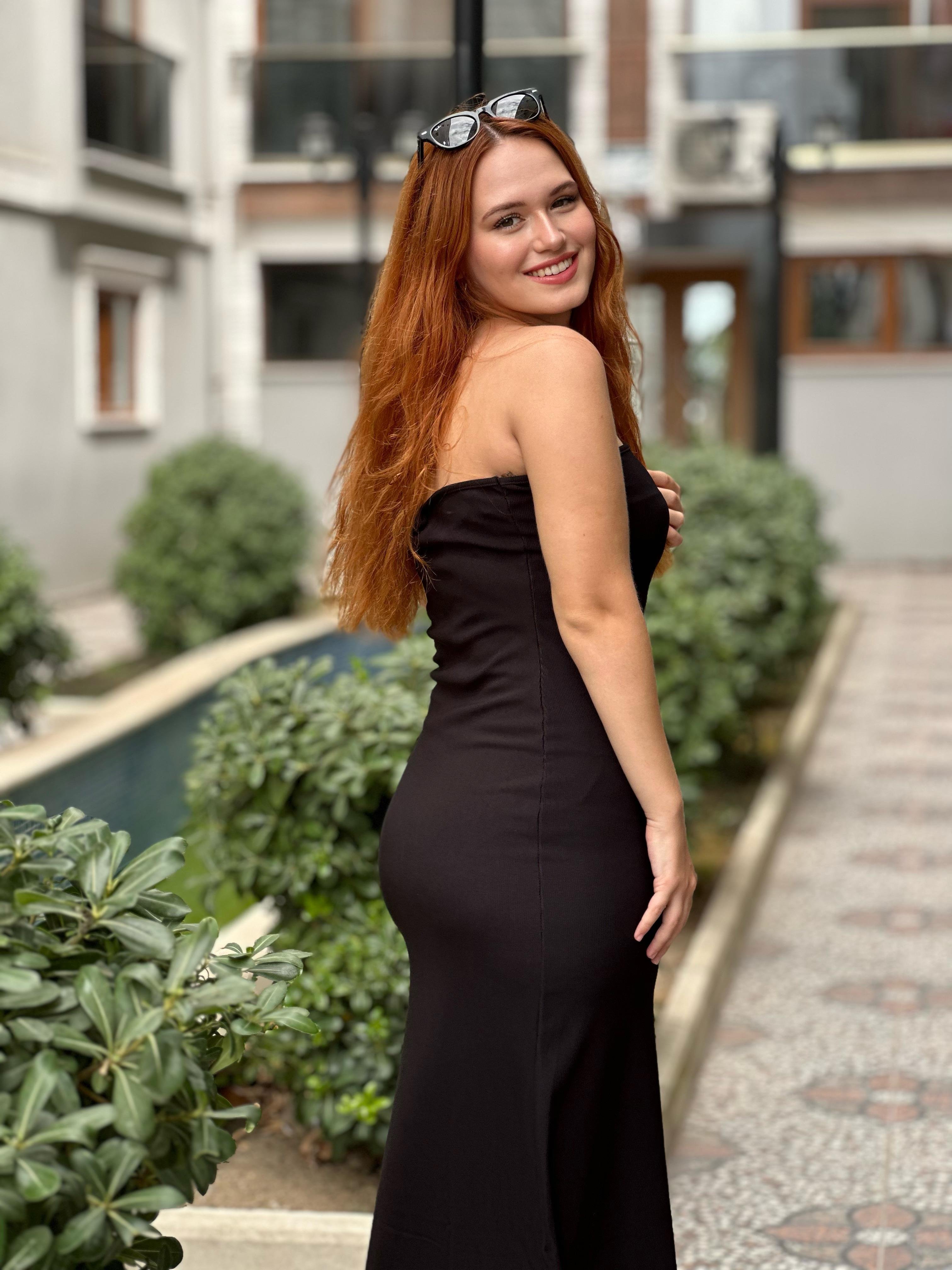 Siyah Straplez Ottomon Kumaş Elbise