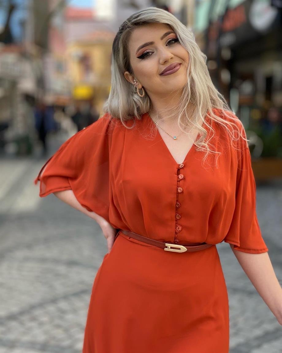 Tarçın Yaka Düğmeli Şifon Elbise
