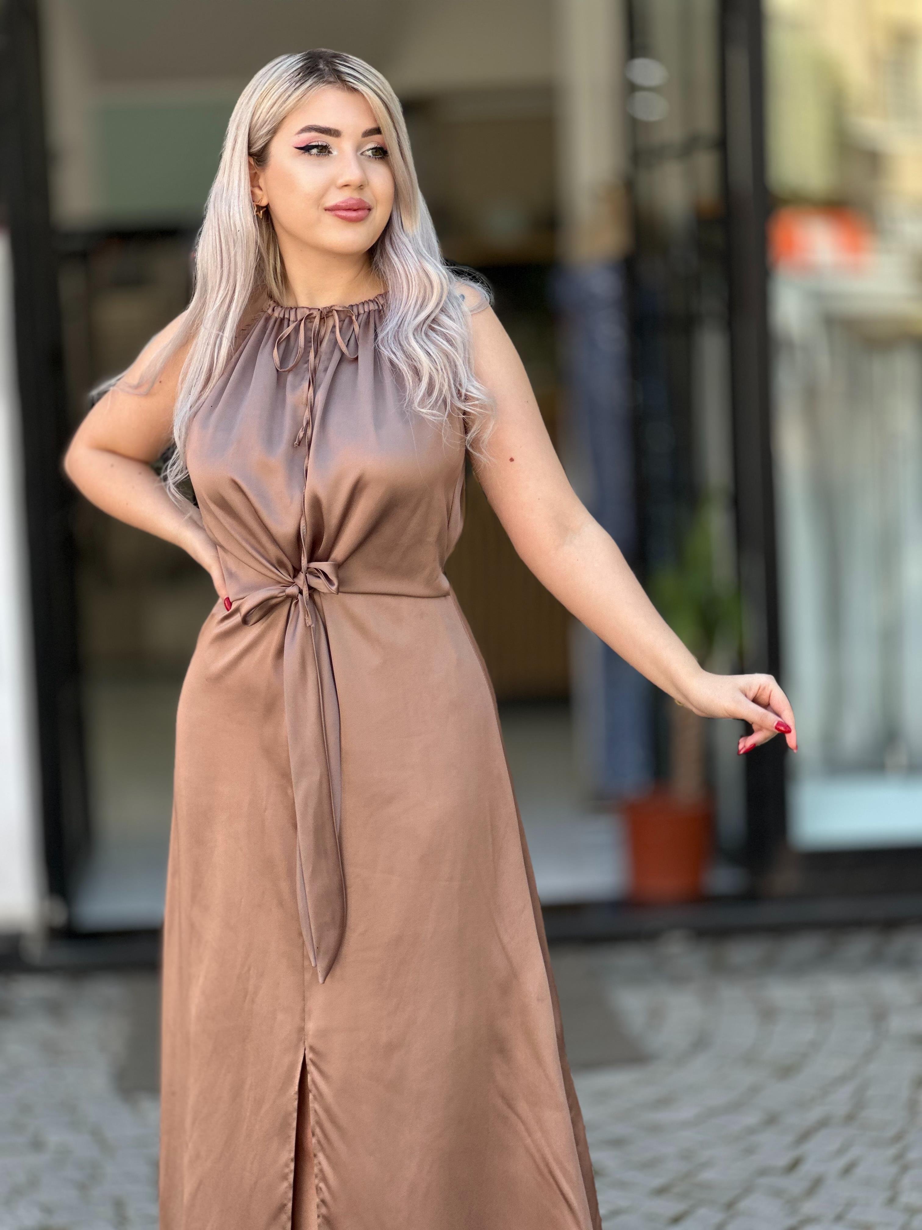 Tasarım Bağlamalı Saten Elbise