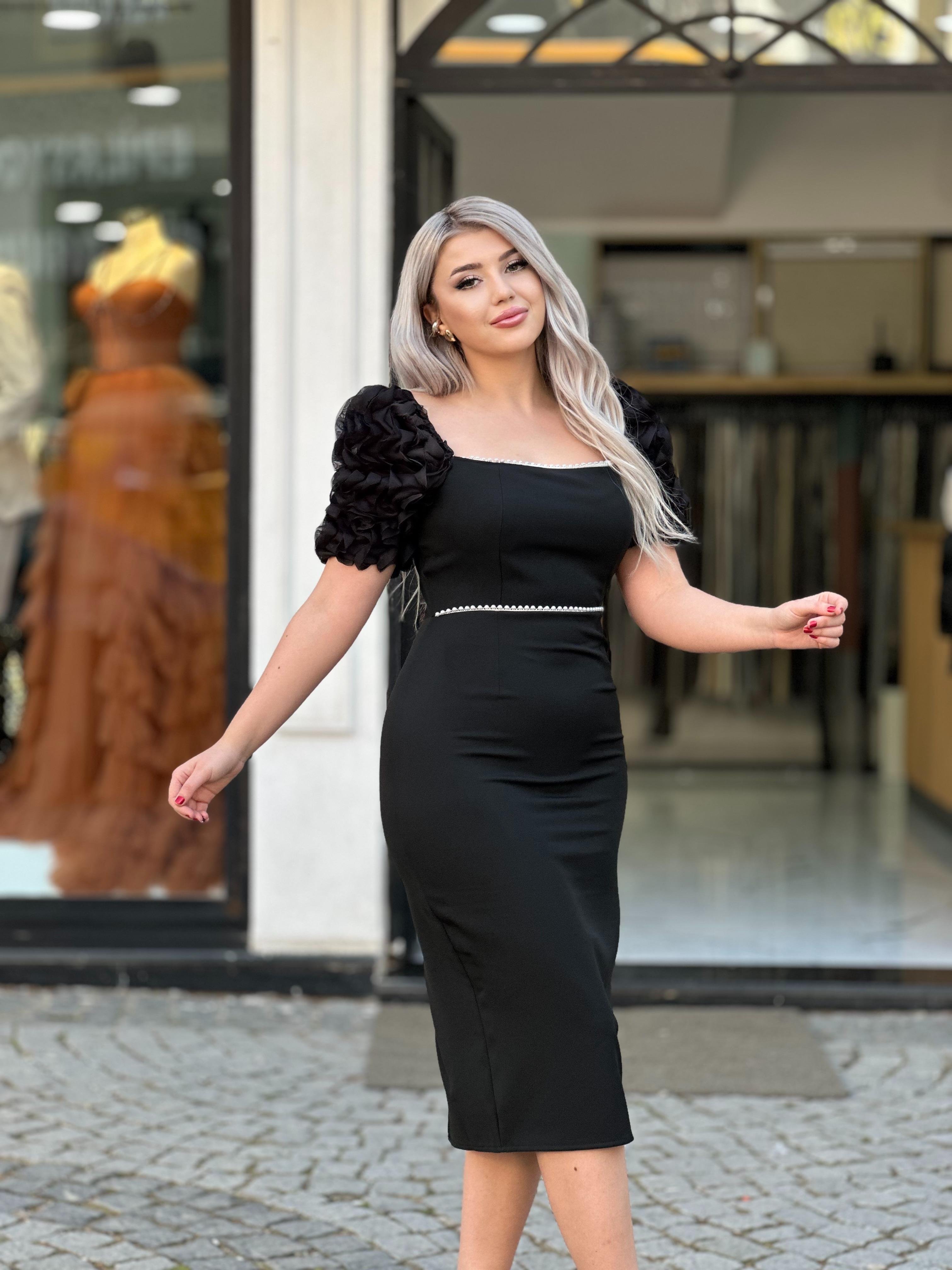 Tasarım Kolları Gül Detay Elbise 