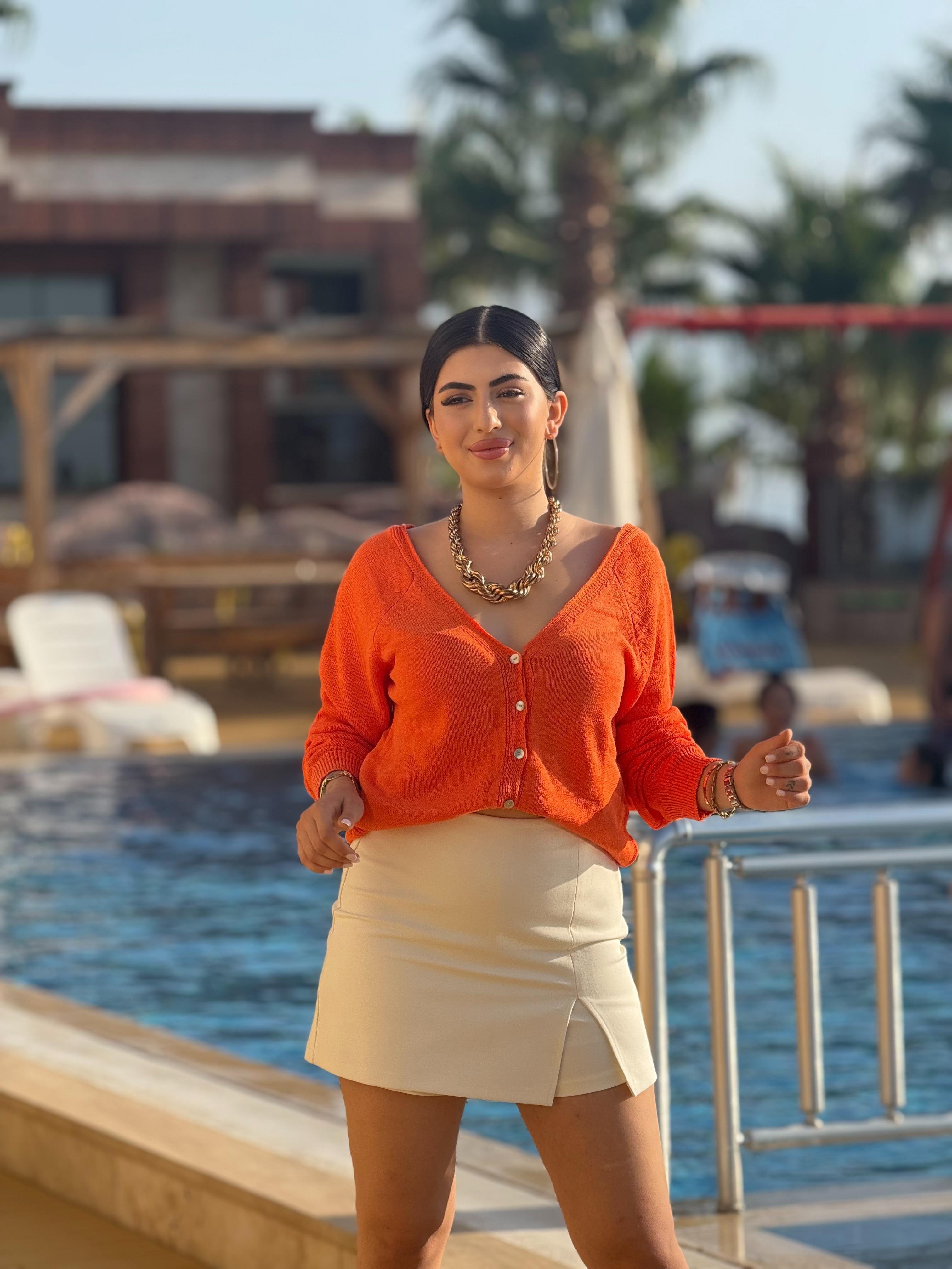 V Yaka Çift Düğmeli Hırka Oranj
