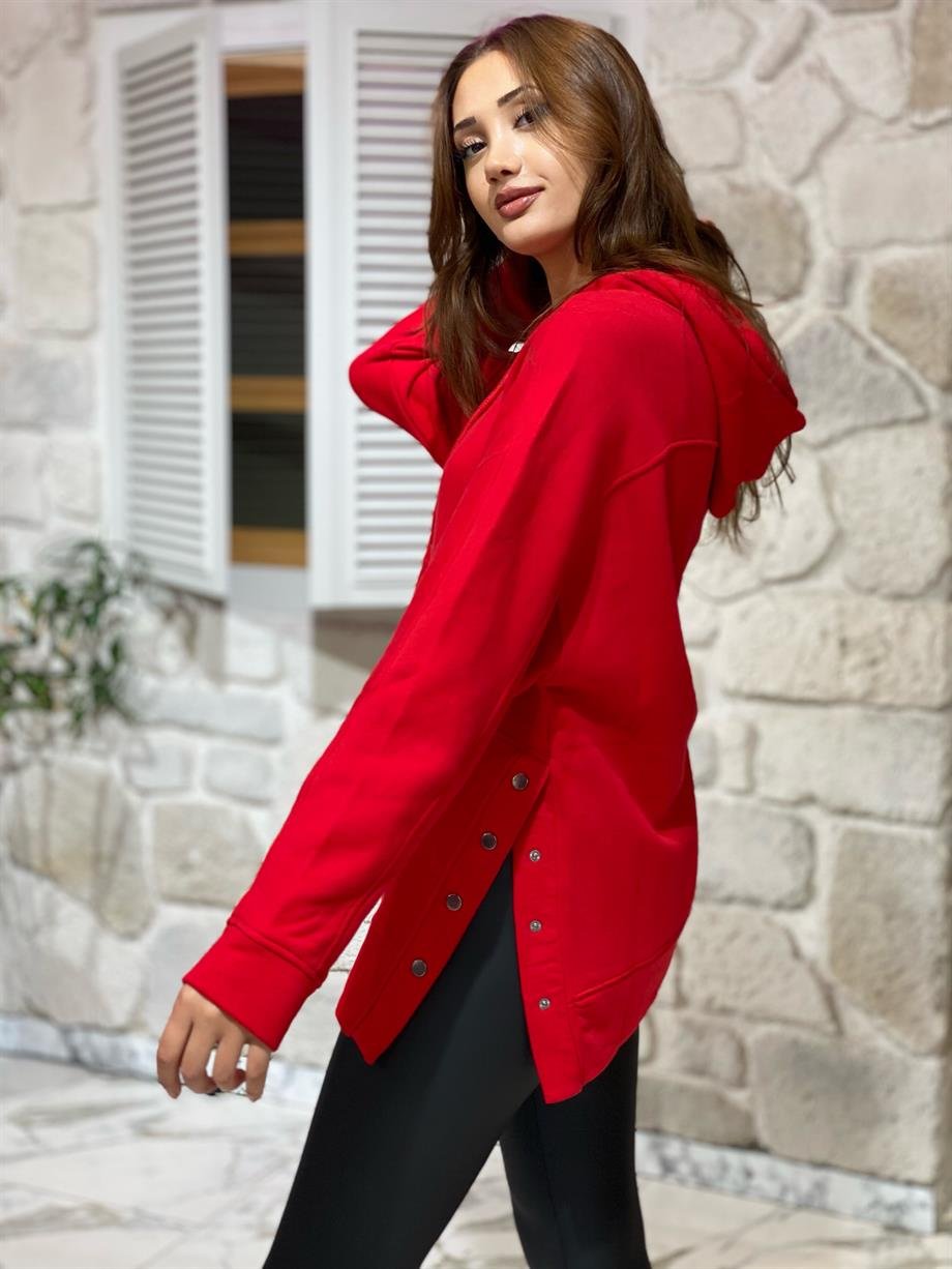 Yan Detayı Çıtçıtlı Kırmızı Sweat 