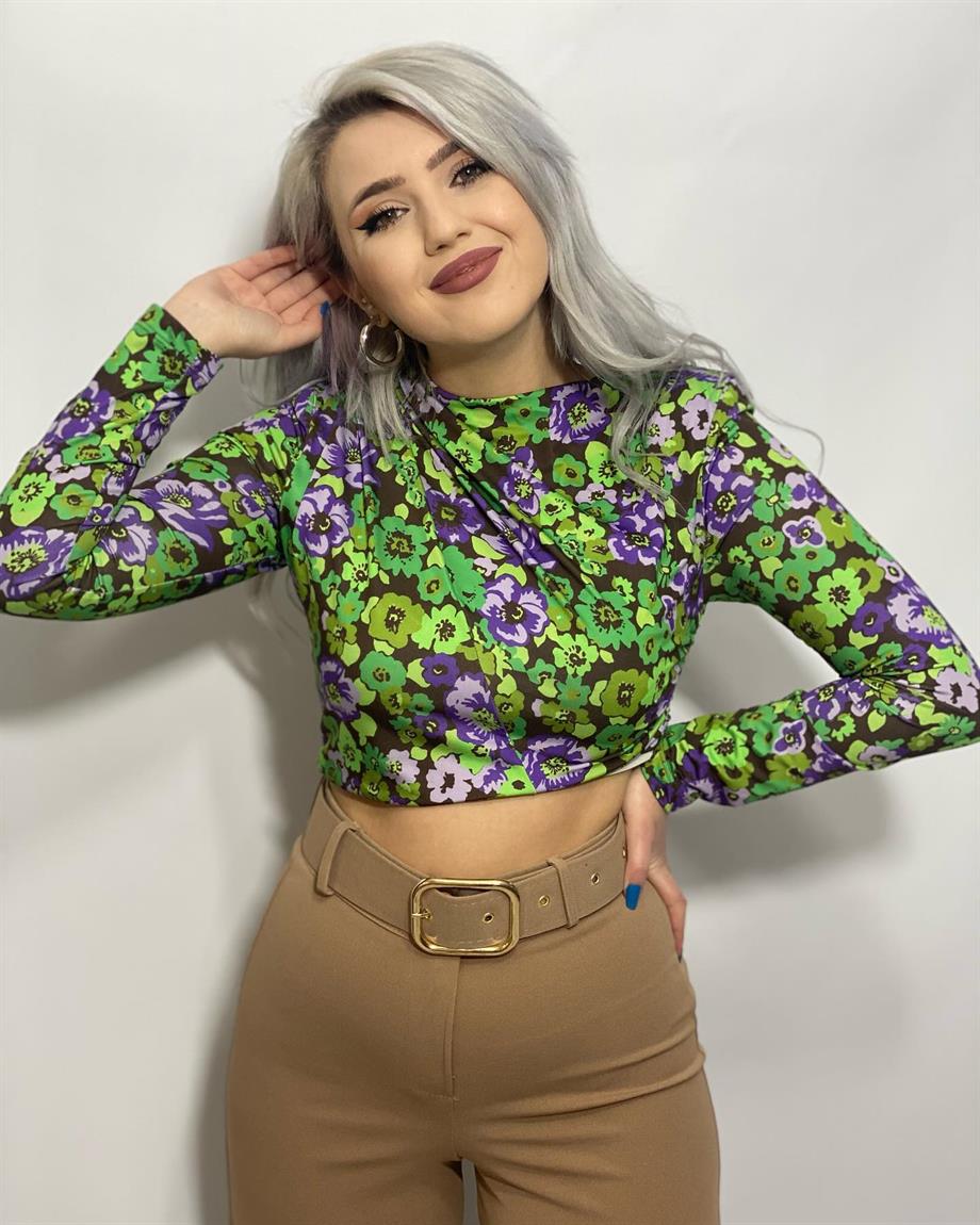 Yeşil Çiçekli Crop