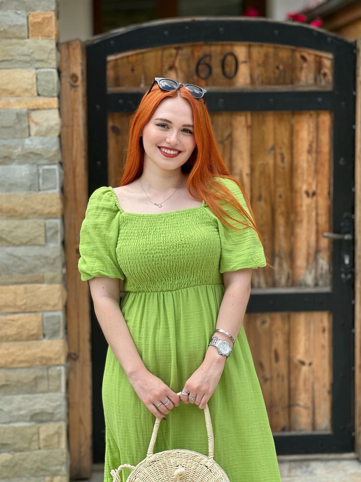 Yeşil Göğüs Gipeli Müslin Elbise