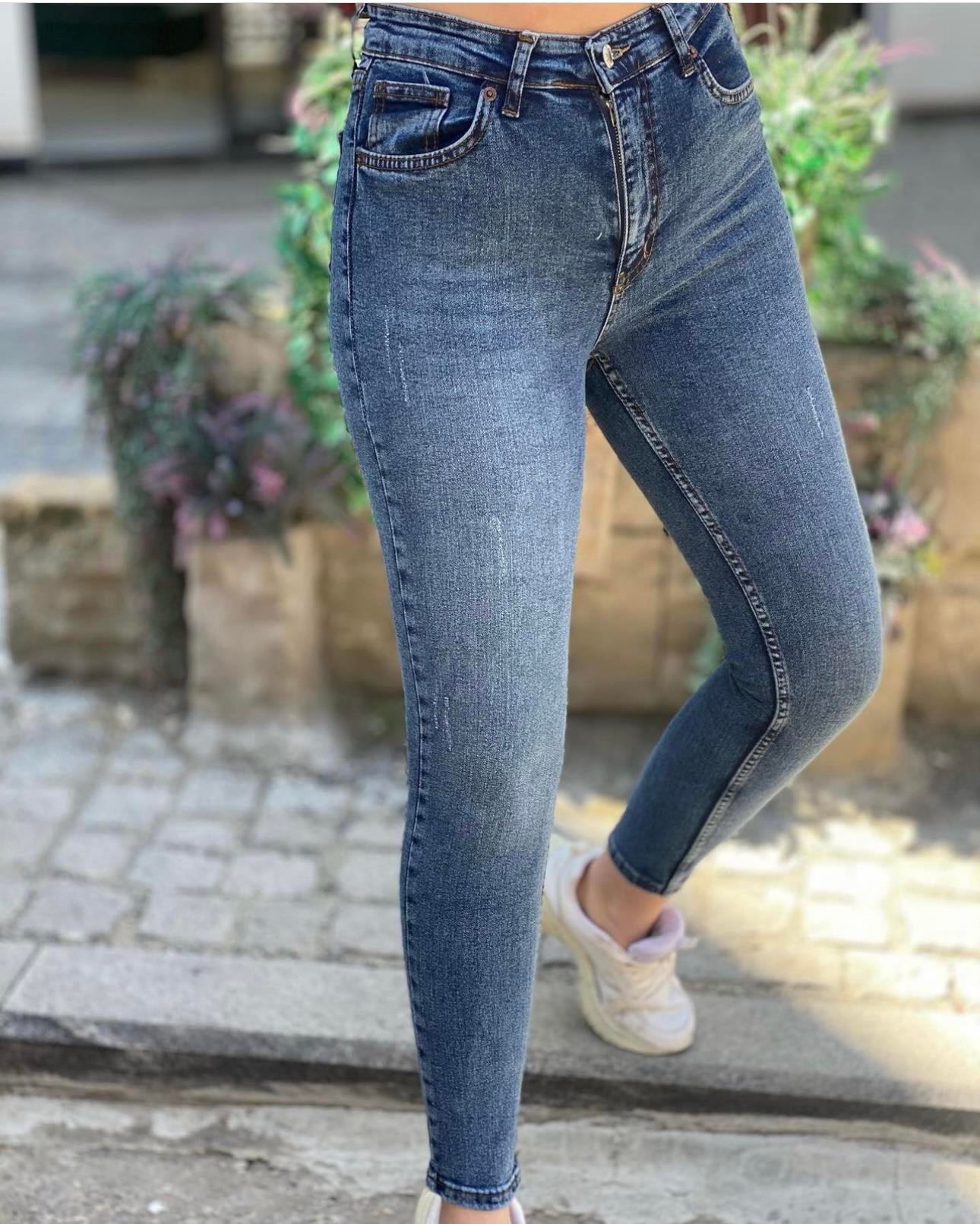 Yüksek Bel Lilralı Dar Paça Jean