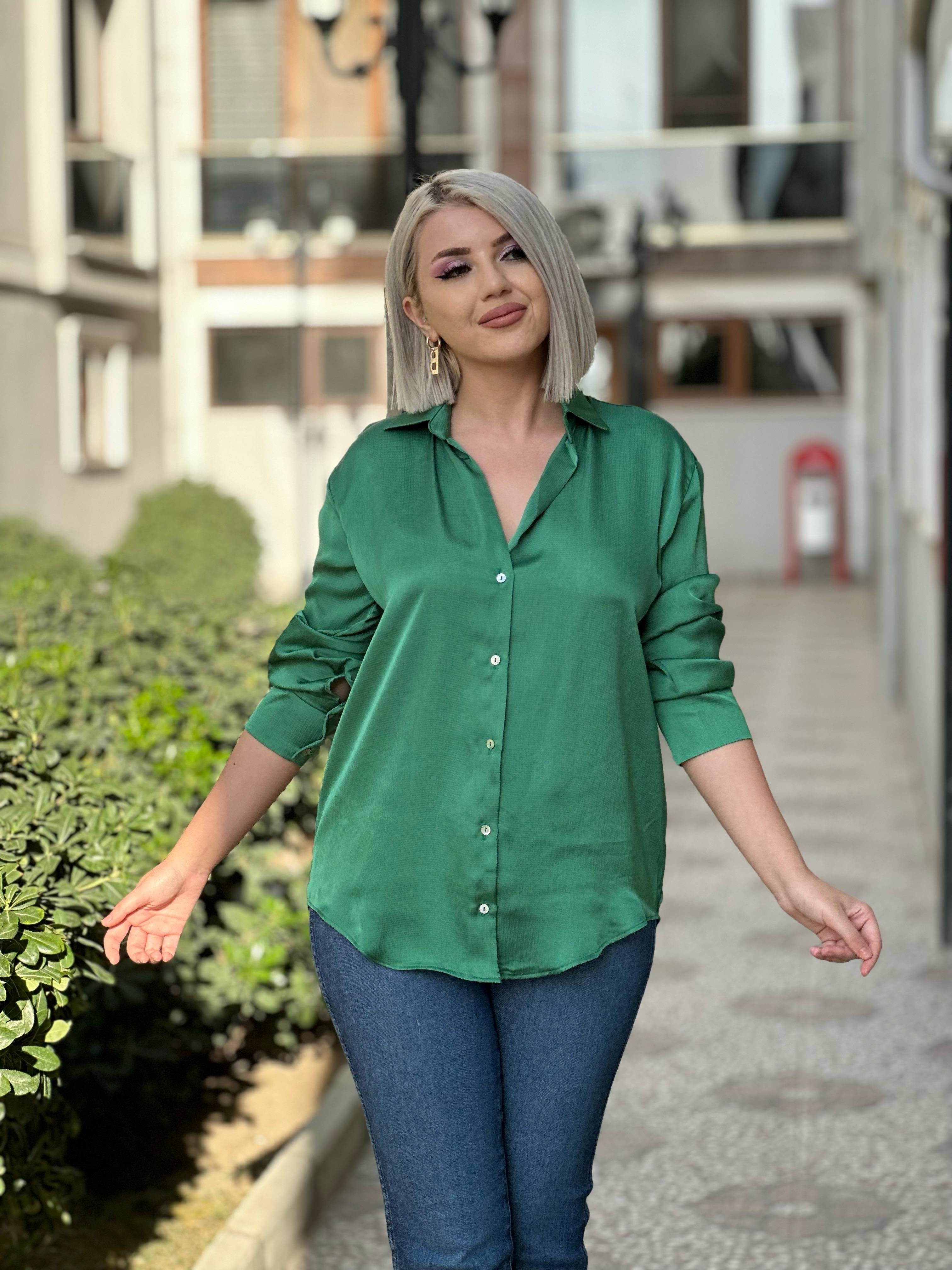 Zümrüt İpek Saten Gömlek 