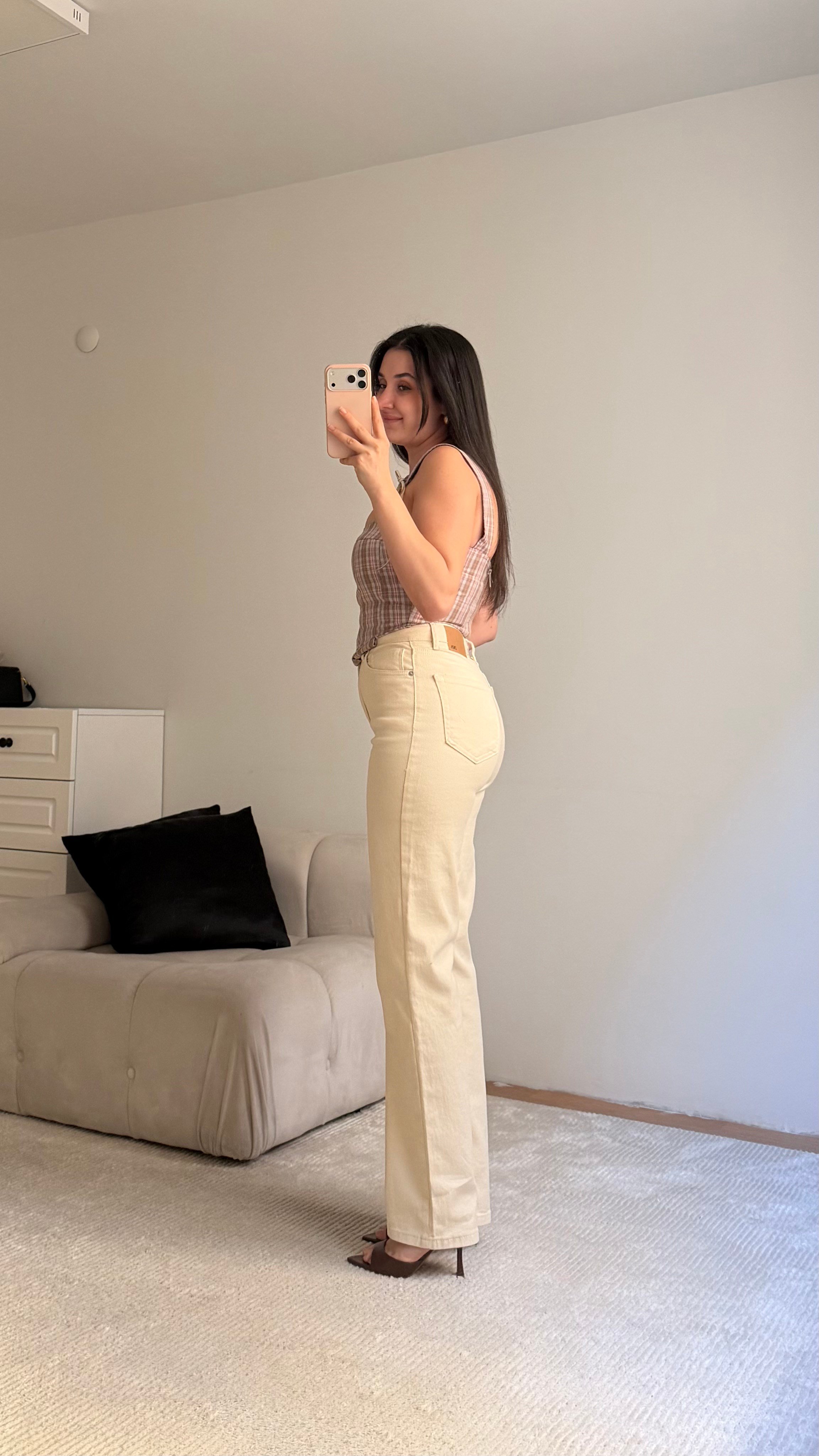  Marka Krem Düz Kesim Jean