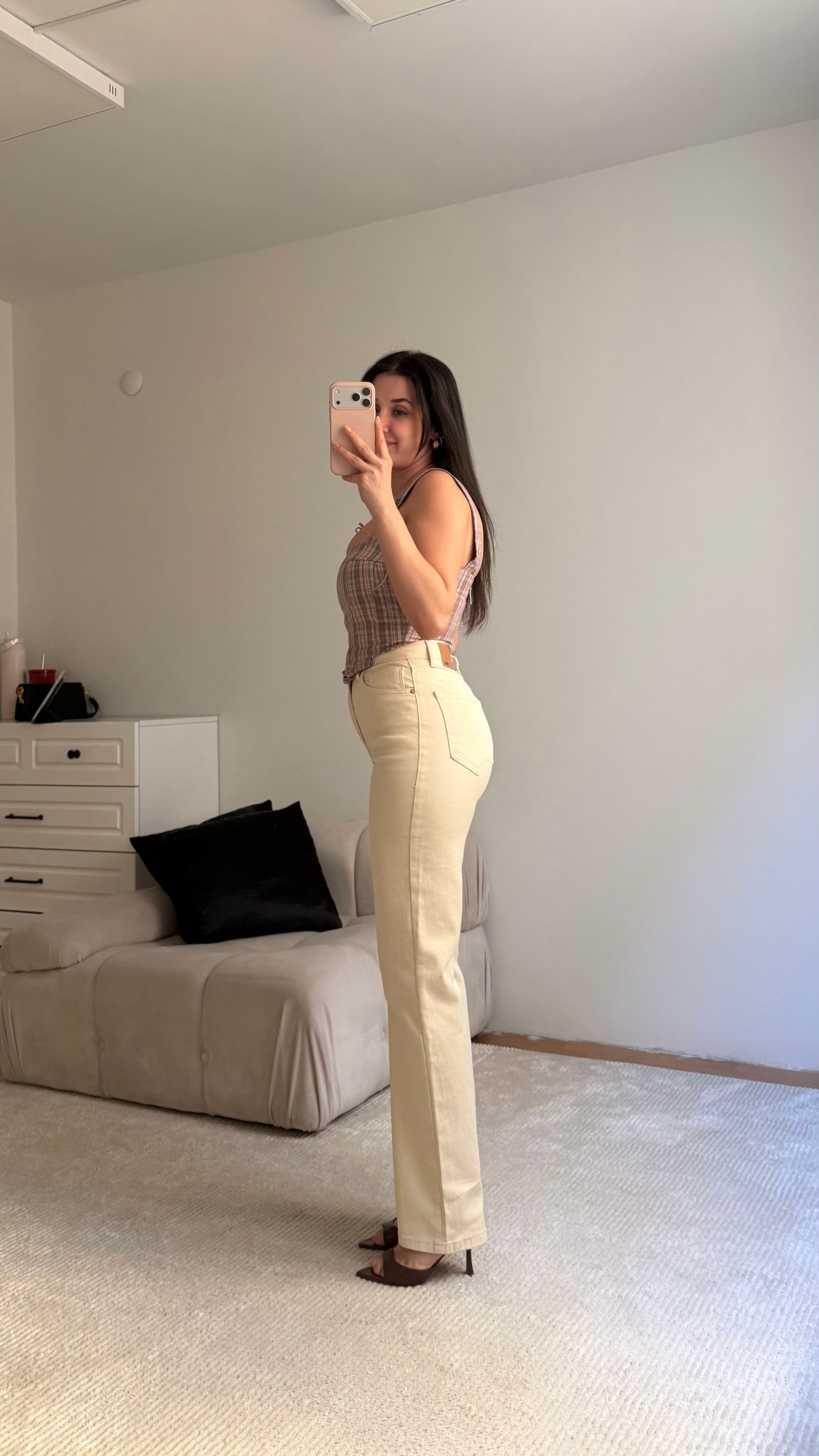  Marka Krem Düz Kesim Jean