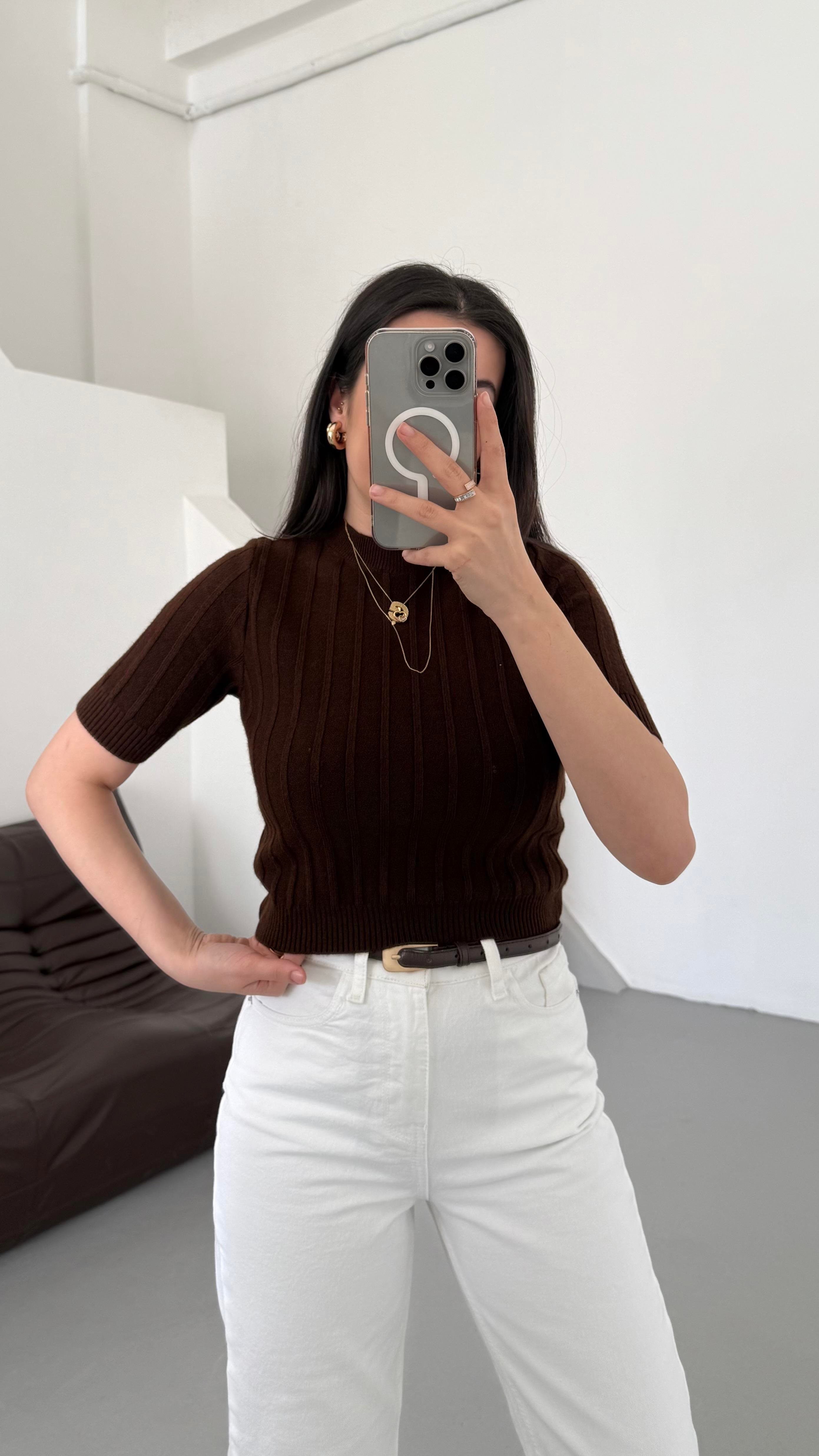 Acı Kahve Kısa Kollu Örme Triko