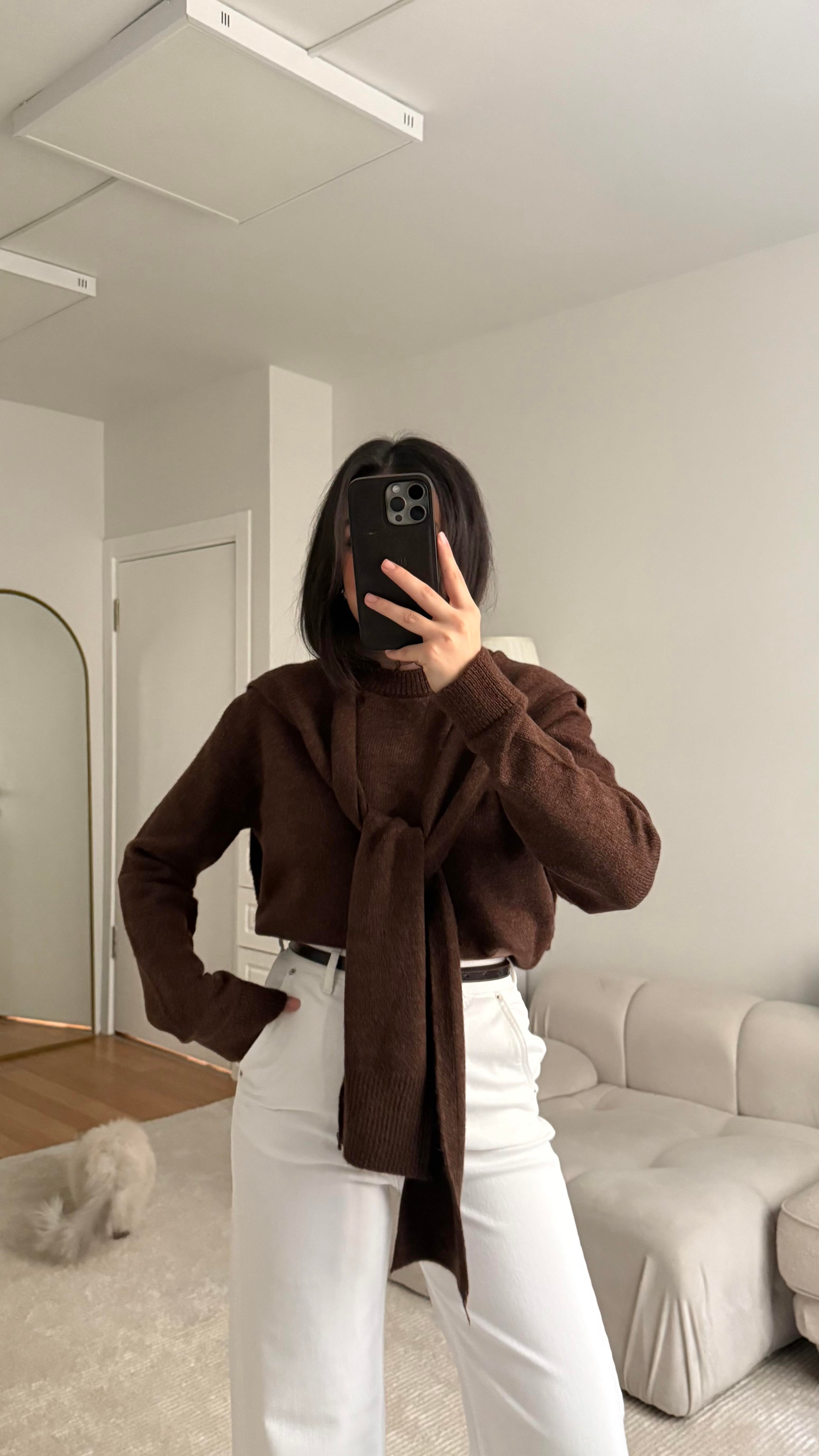 Acı Kahve Omuzdan Kol Bağlamalı Basıc Kazak