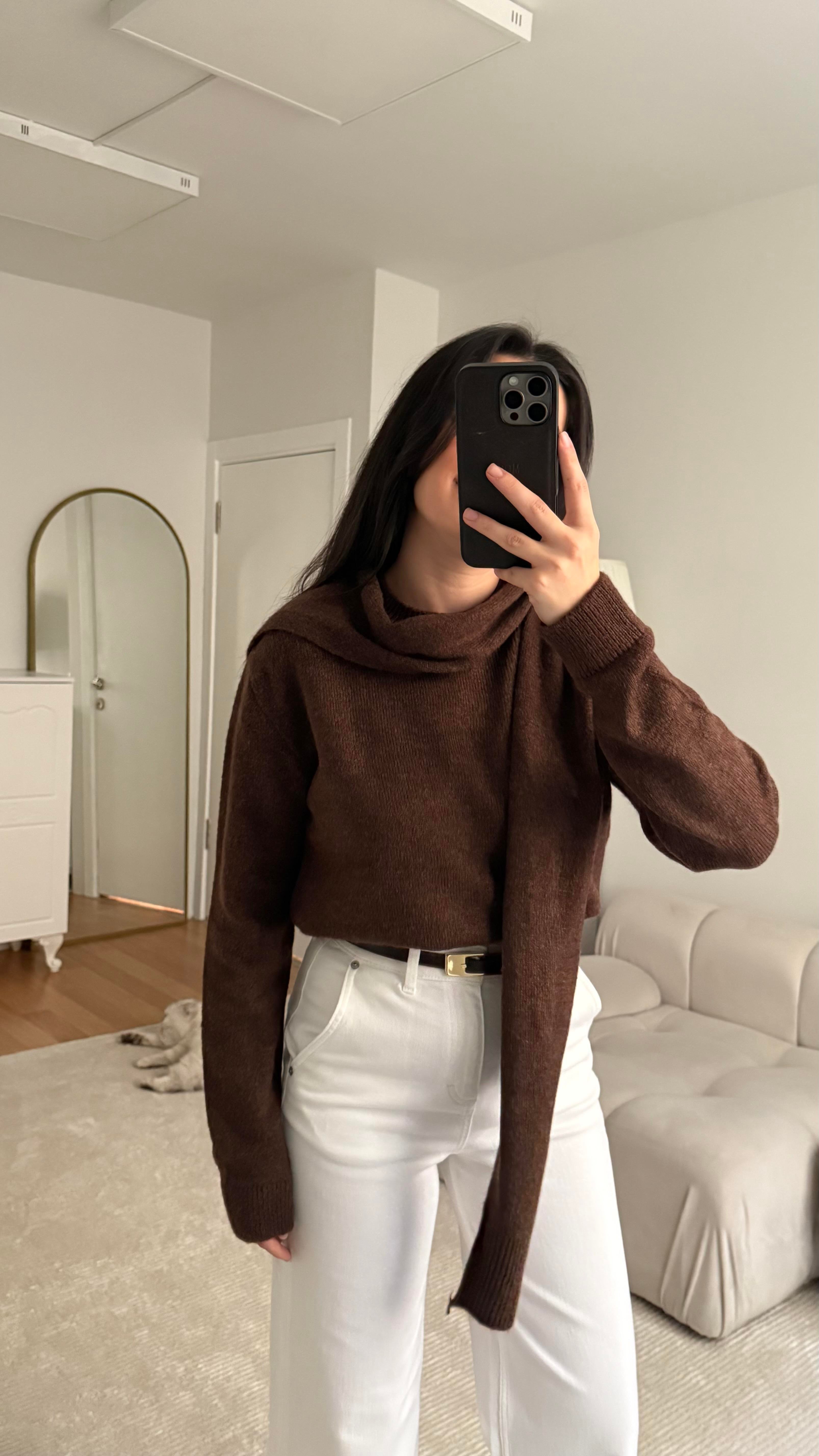 Acı Kahve Omuzdan Kol Bağlamalı Basıc Kazak