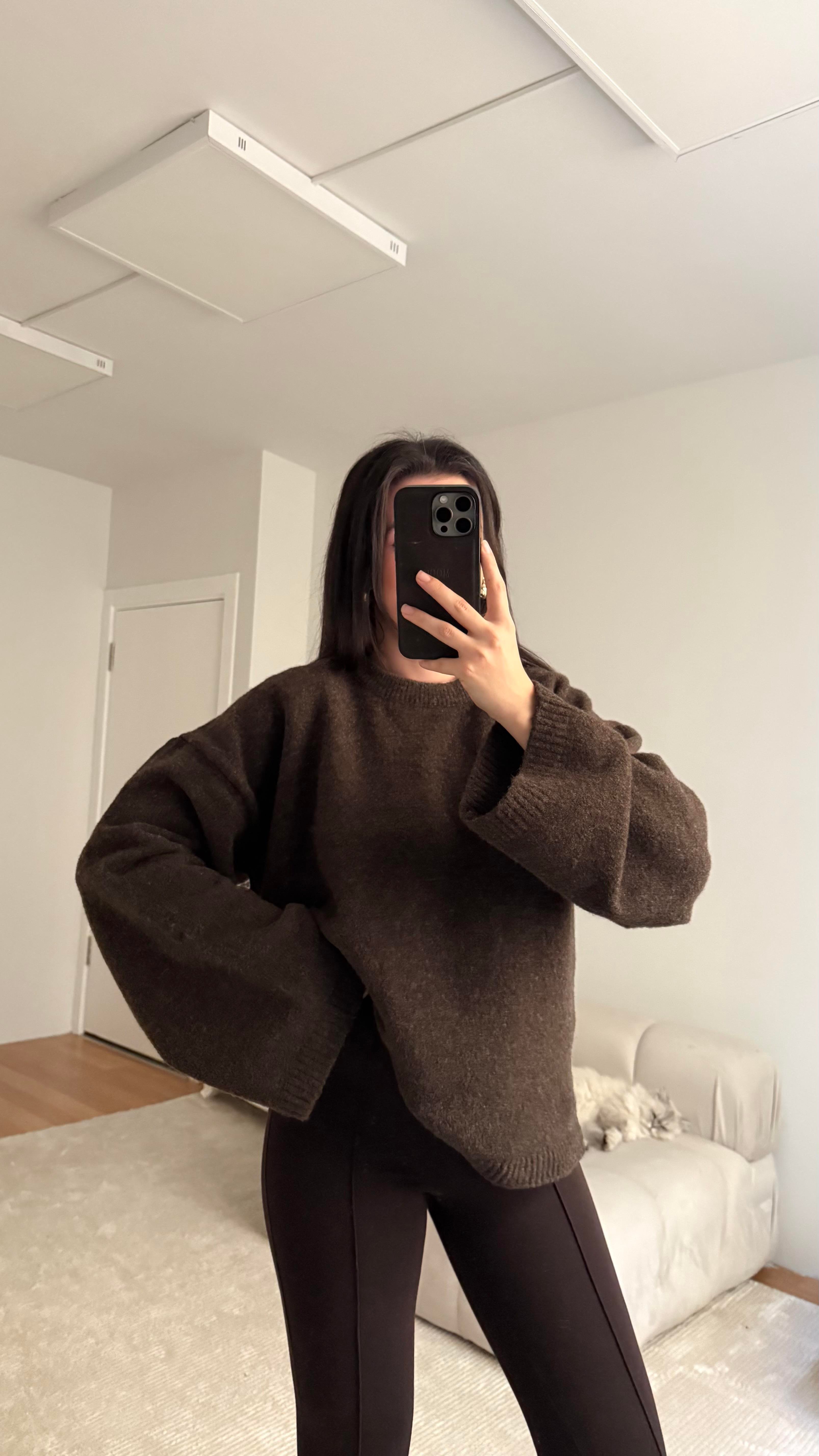 Acı Kahve Oversize İspanyol Kol Triko Kazak