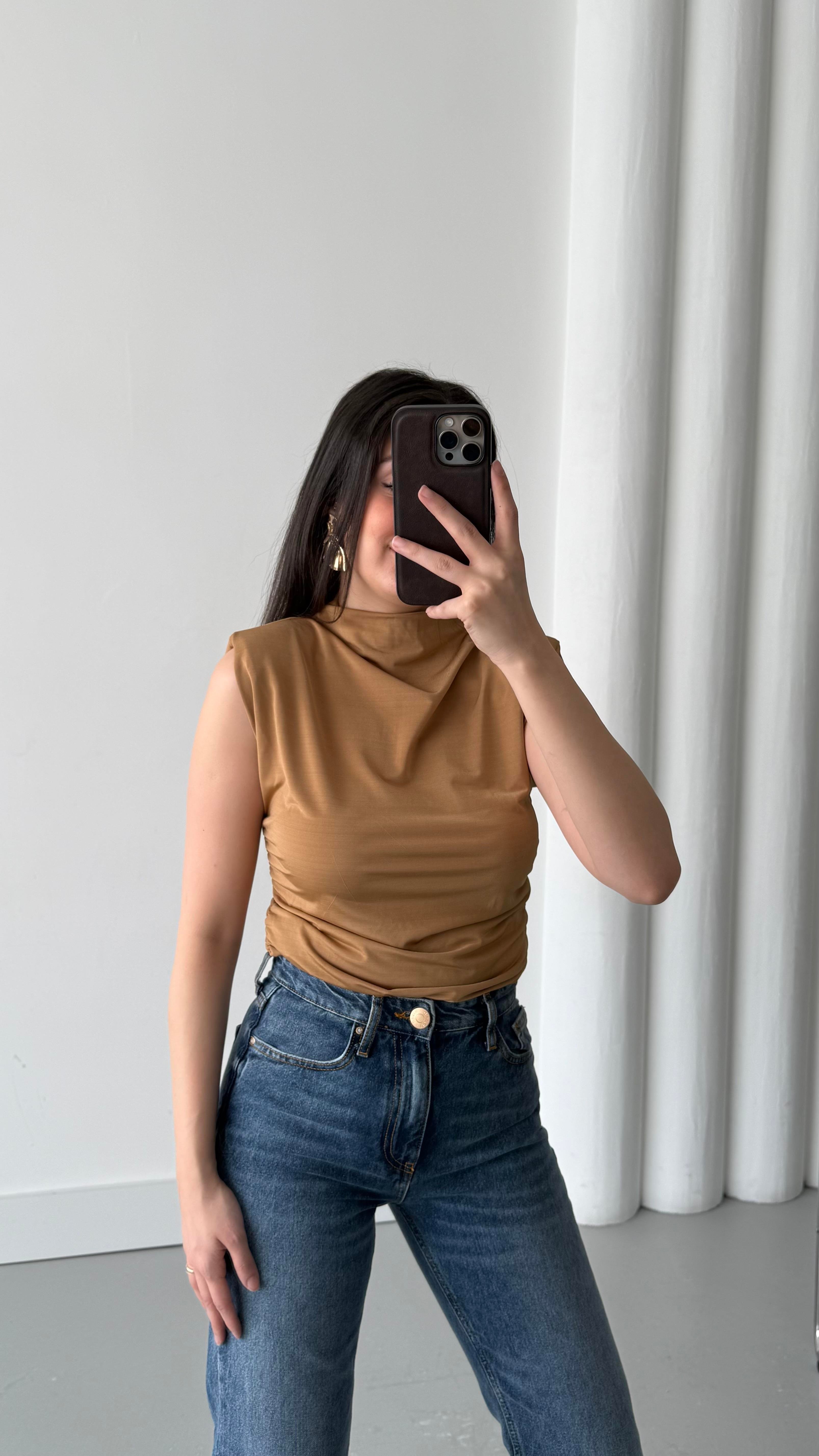 Aket Camel Vatkalı Bluz