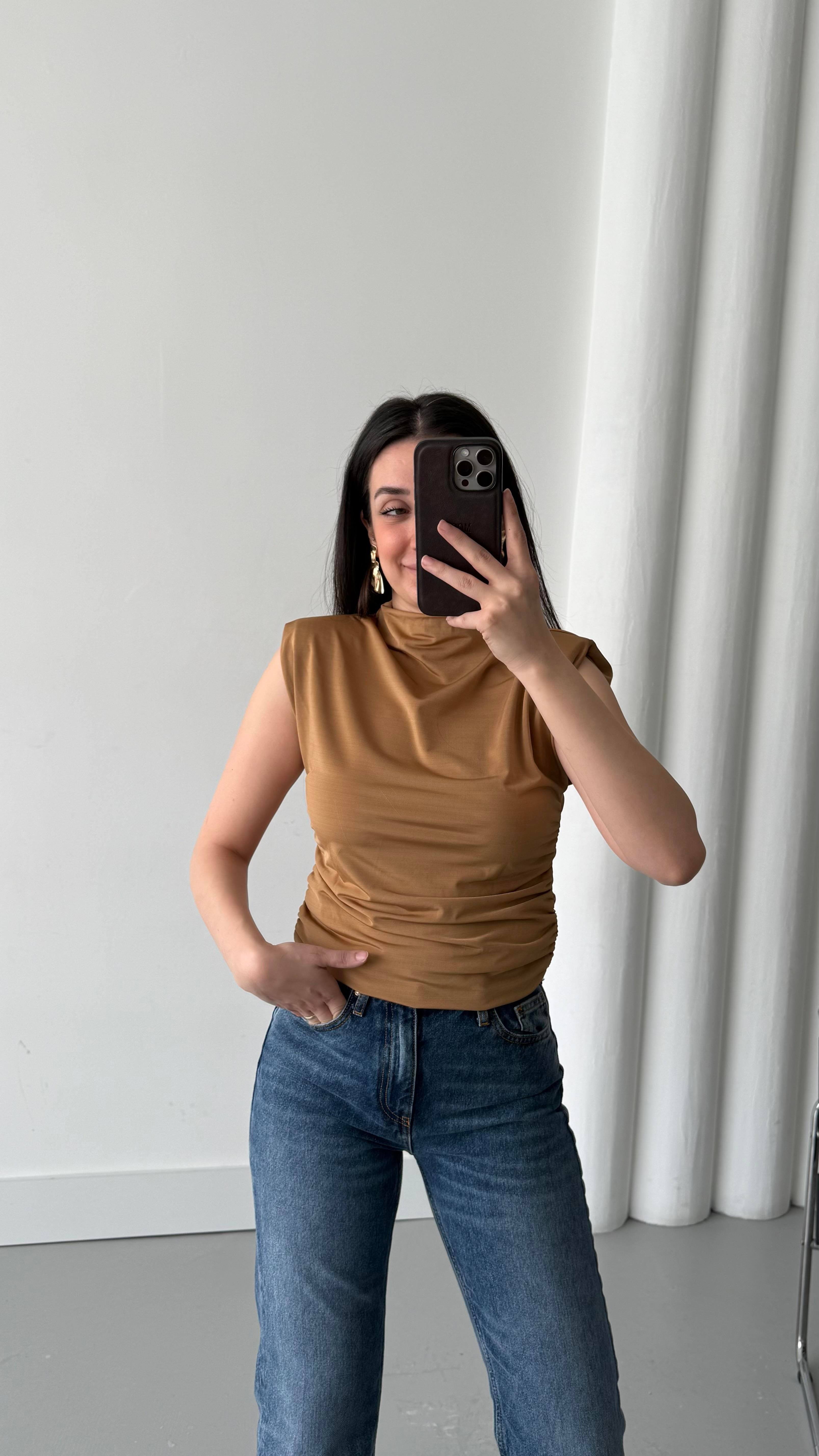 Aket Camel Vatkalı Bluz