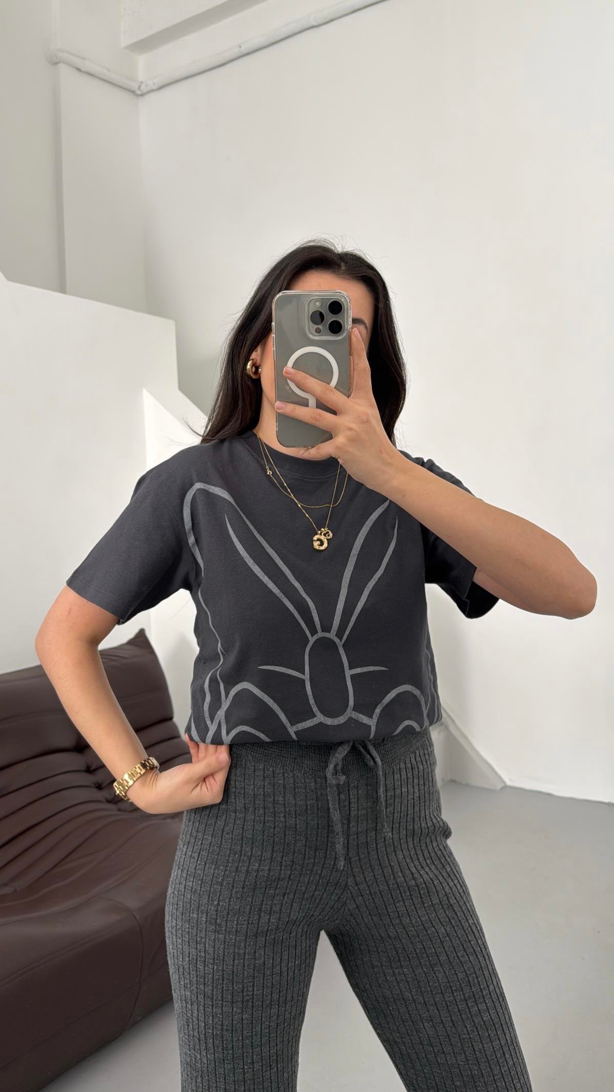 Antrasit Baskı Detaylı Basıc Tişört 