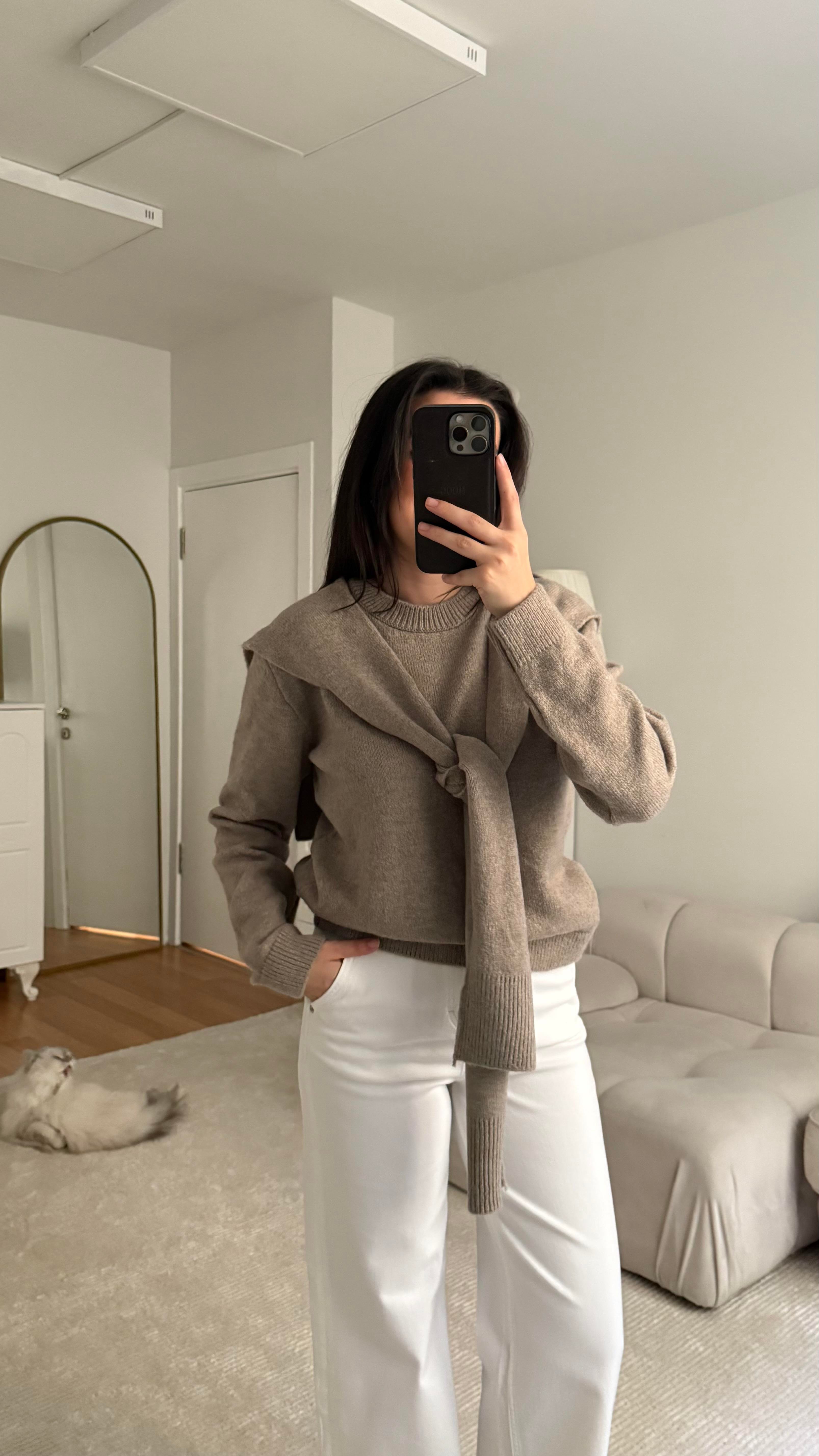 Antrasit Omuzdan Kol Bağlamalı Basıc Kazak