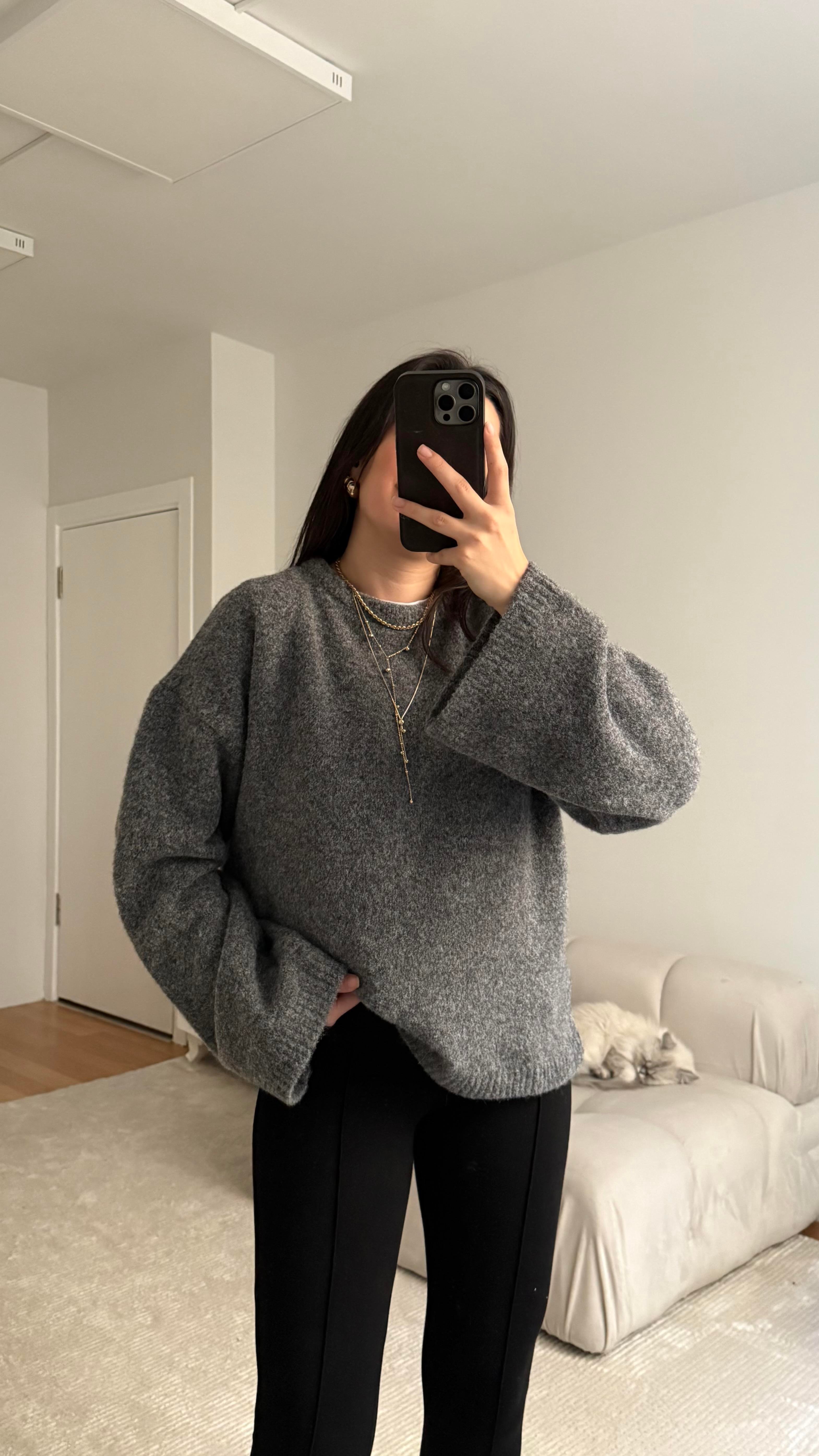 Antrasit Oversize İspanyol Kol Triko Kazak