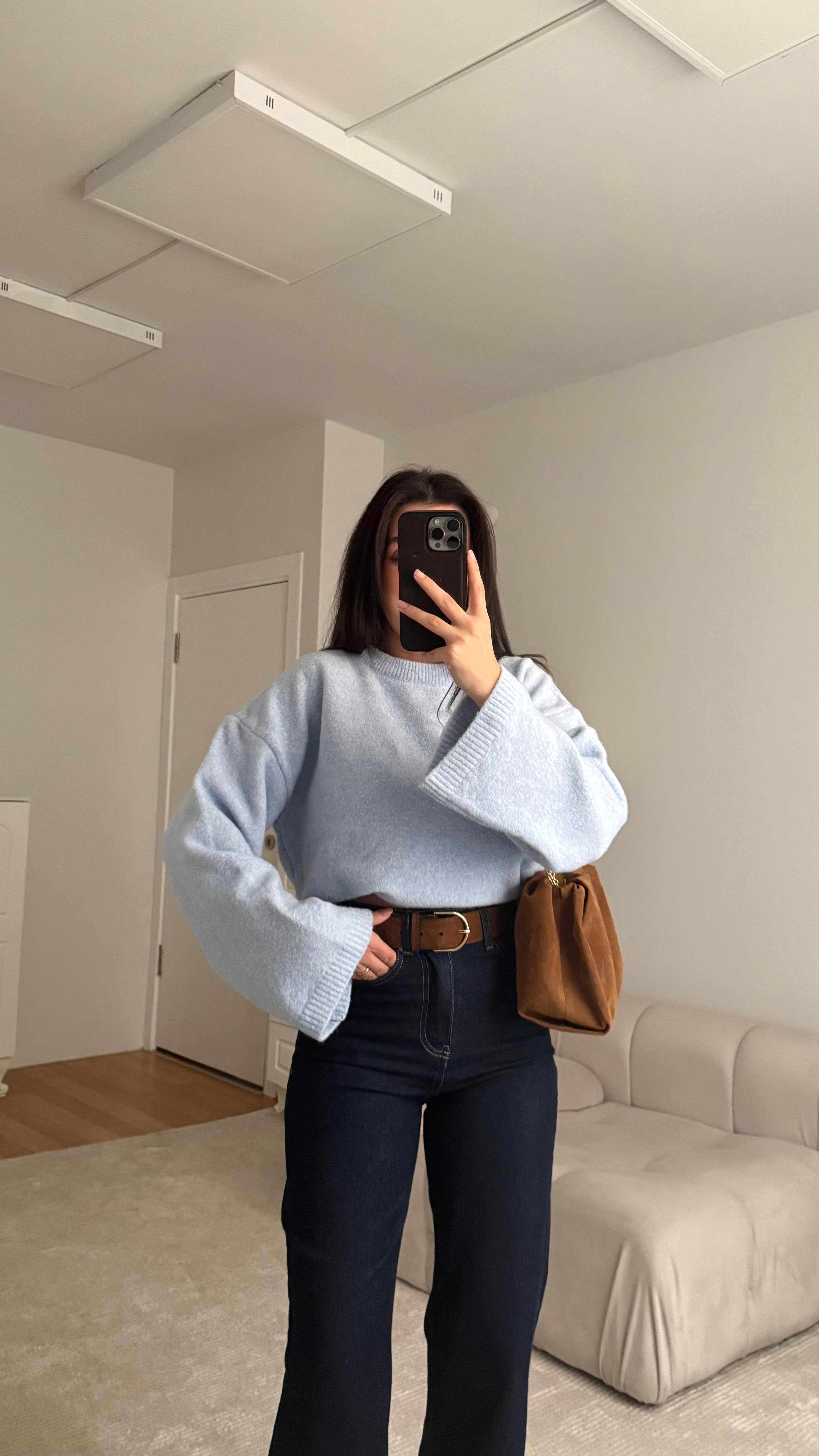 Bebek Mavisi Oversize İspanyol Kol Triko Kazak