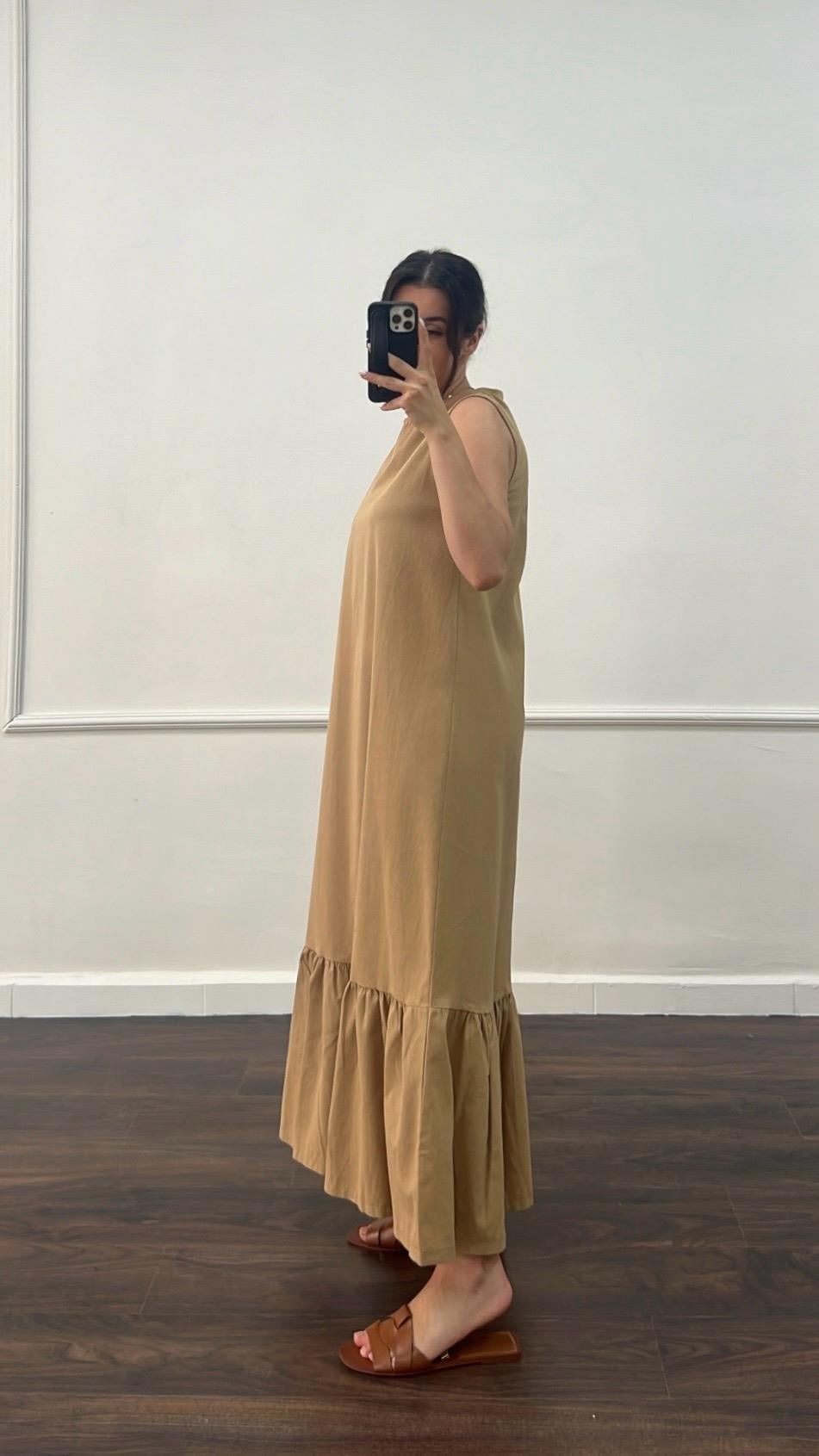 Bej Kolsuz Eteği Fırfırlı Keten Elbise