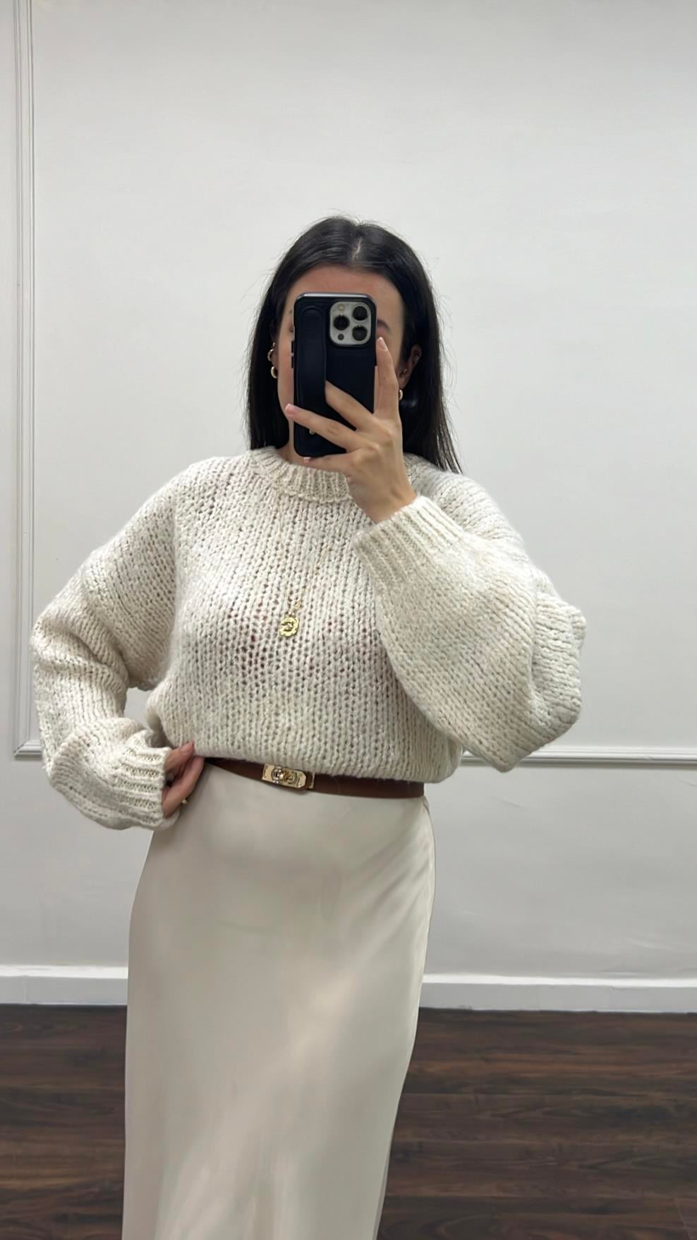 Bej Triko Örme Kazak