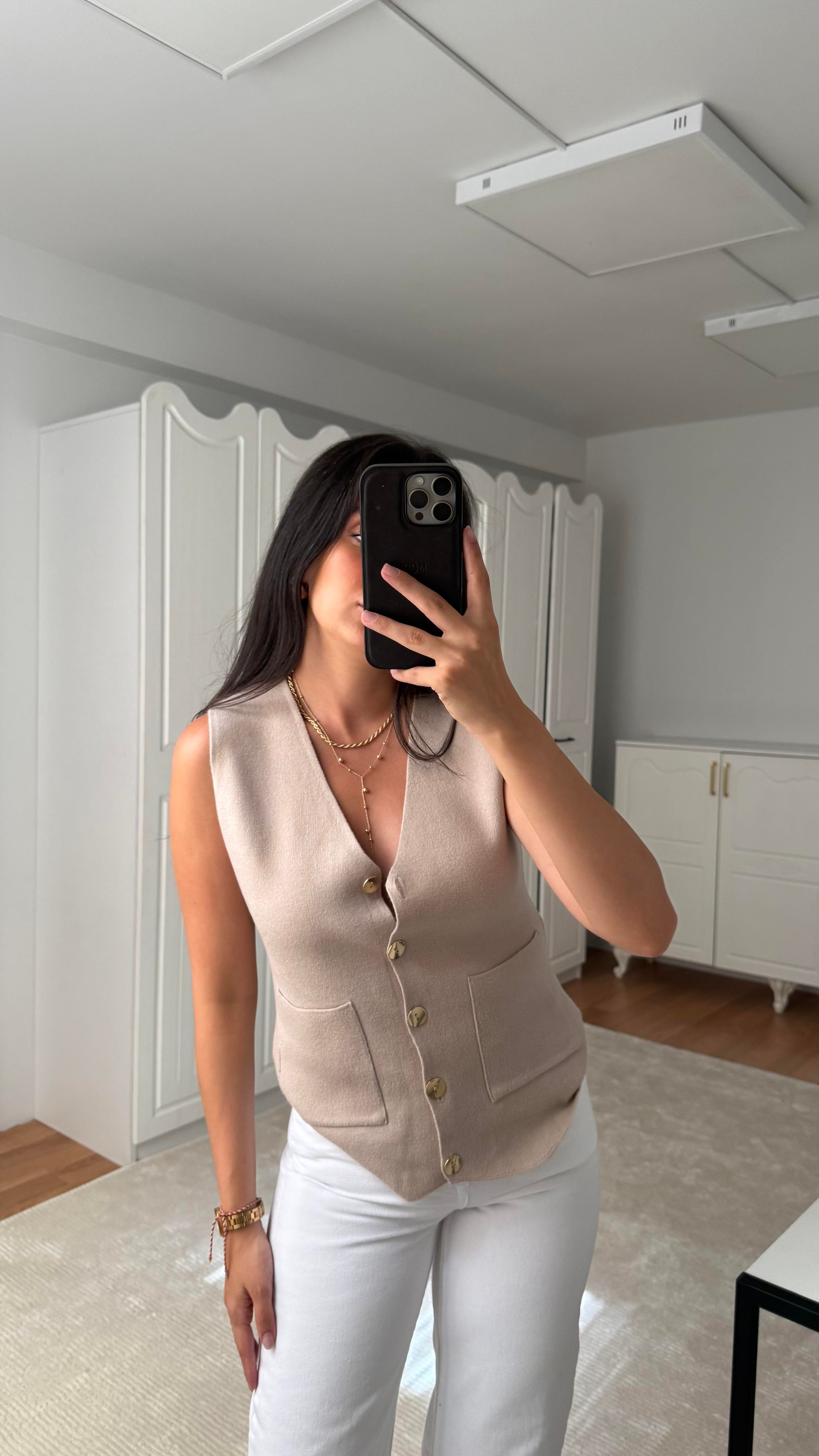 Bej V Yaka Triko Yelek