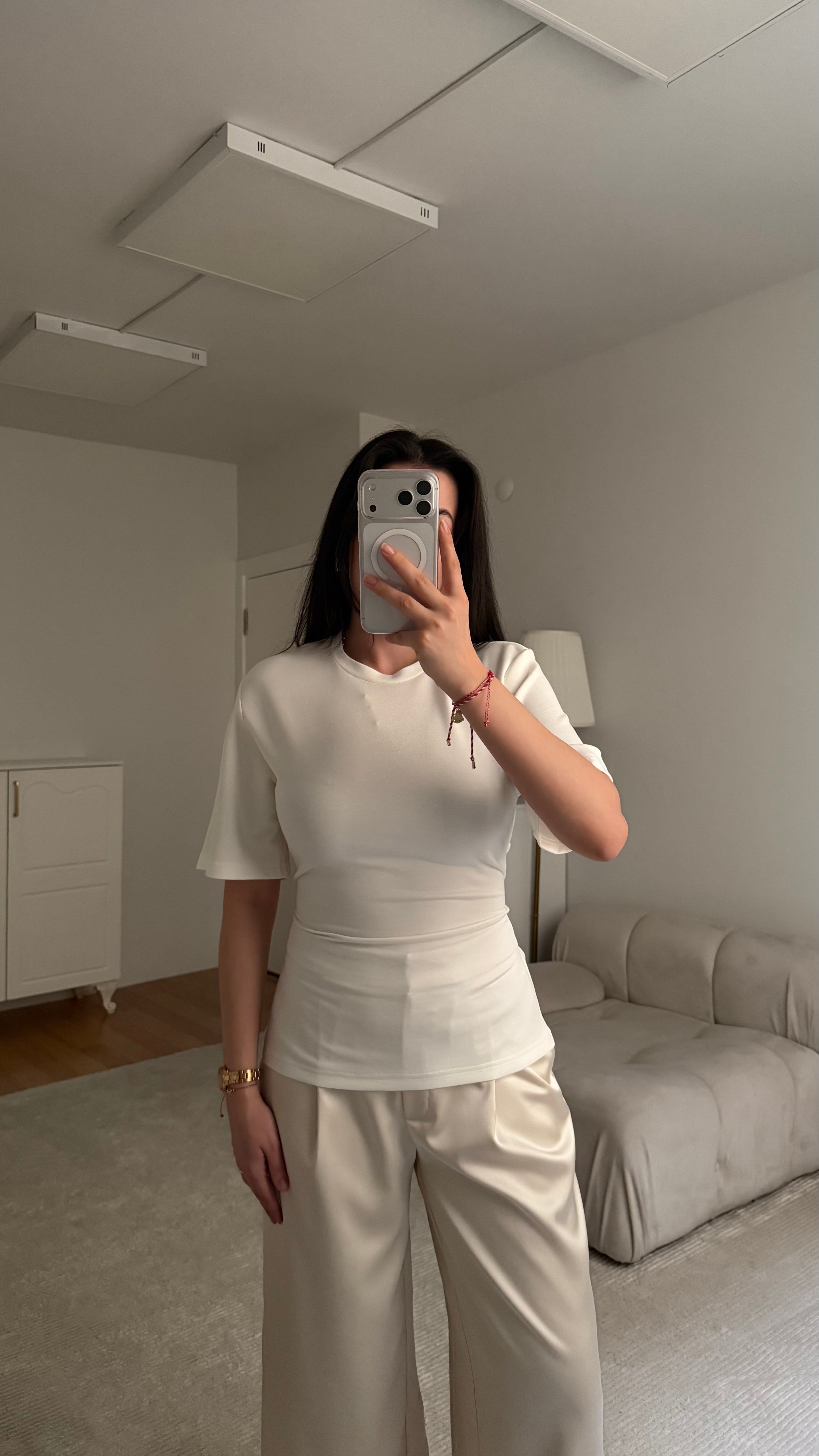 Beyaz Basic Bisiklet Yaka Belden Bağlamalı Bluz 
