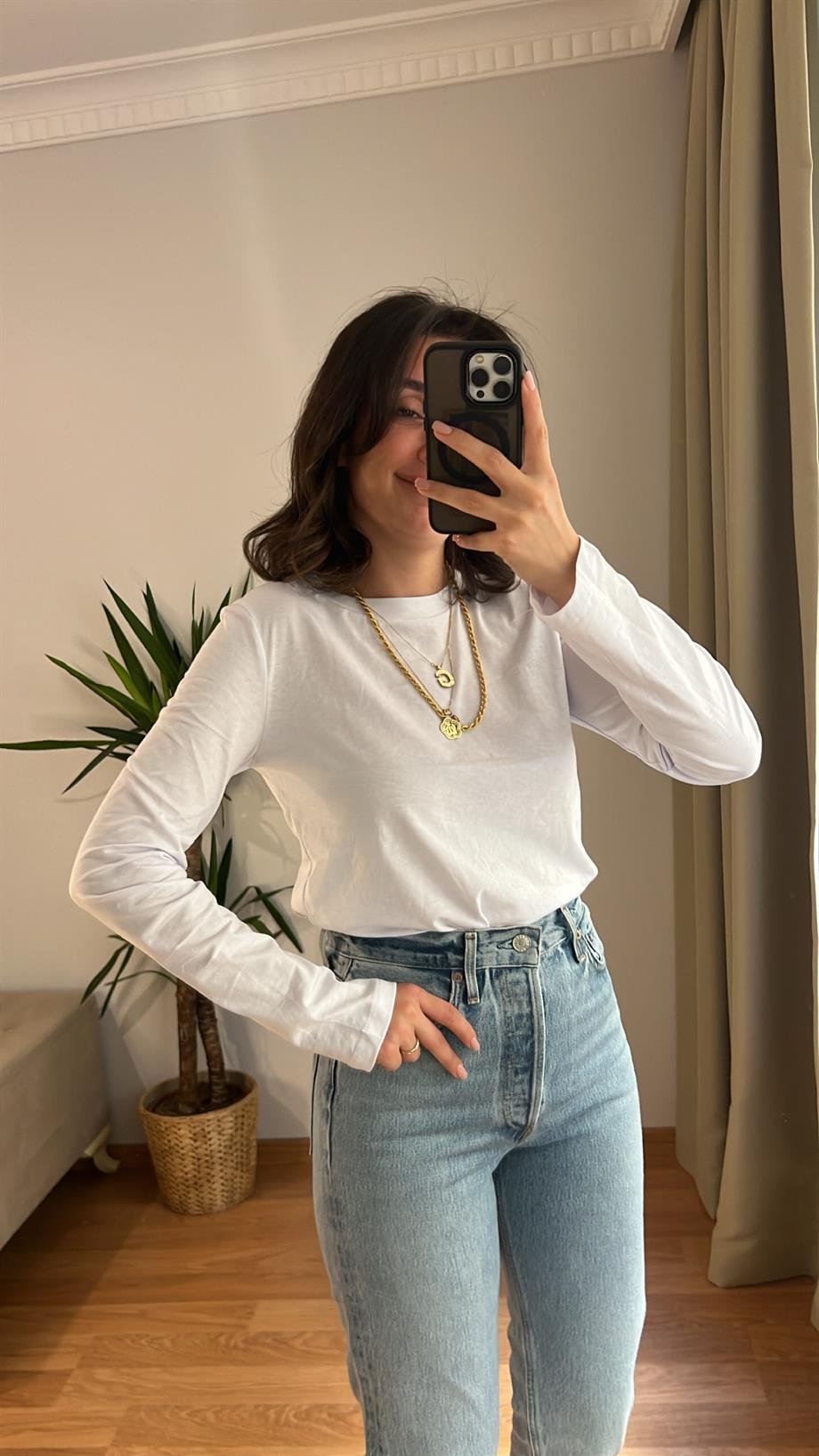 BEYAZ BASIC UZUN KOLLU TİŞÖRT 