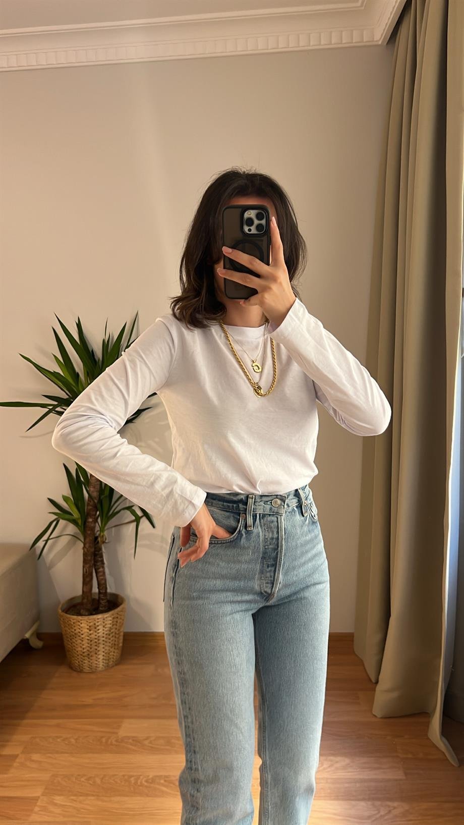 BEYAZ BASIC UZUN KOLLU TİŞÖRT 